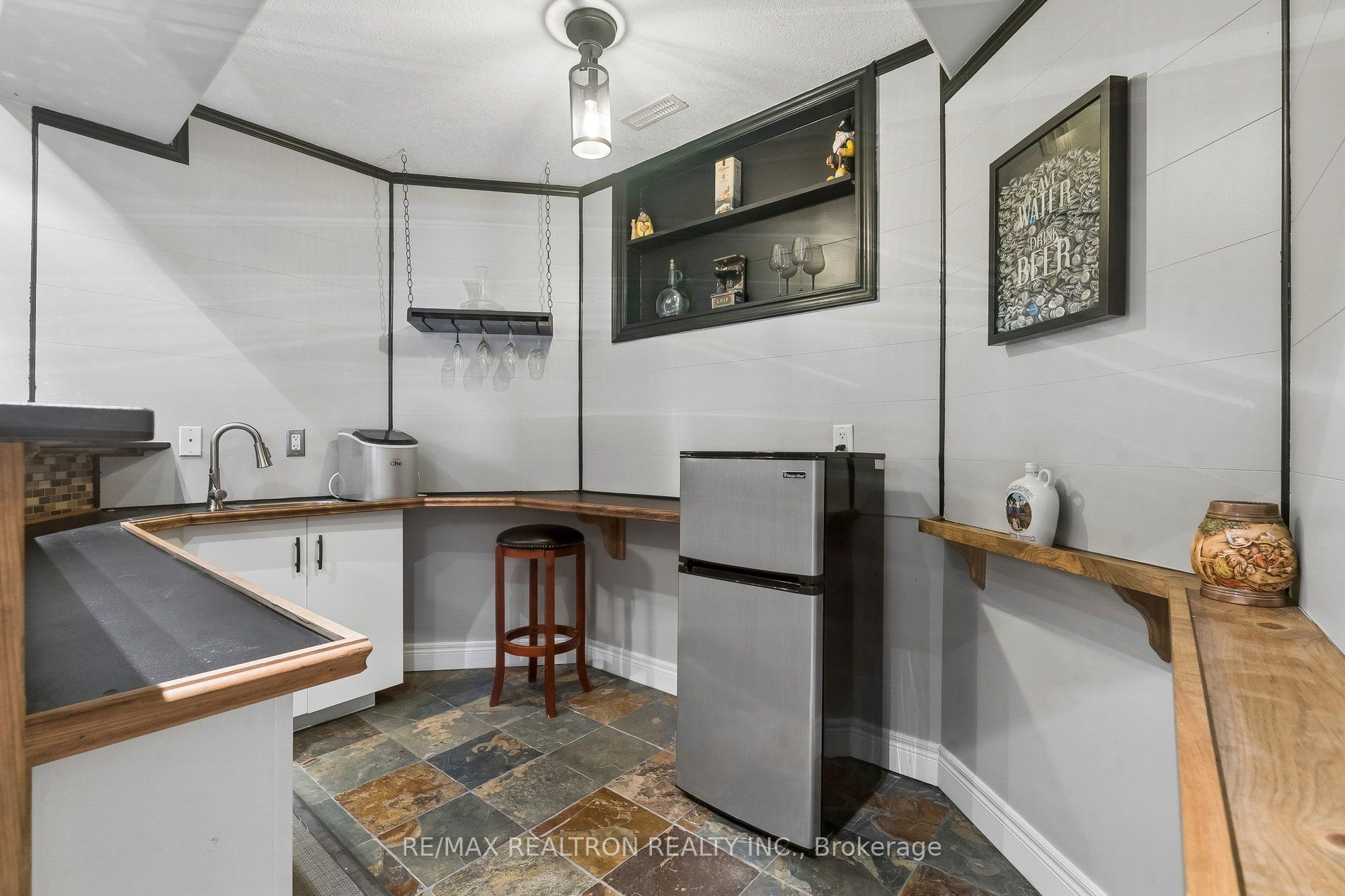 14 Lauder Road Property Photo 29