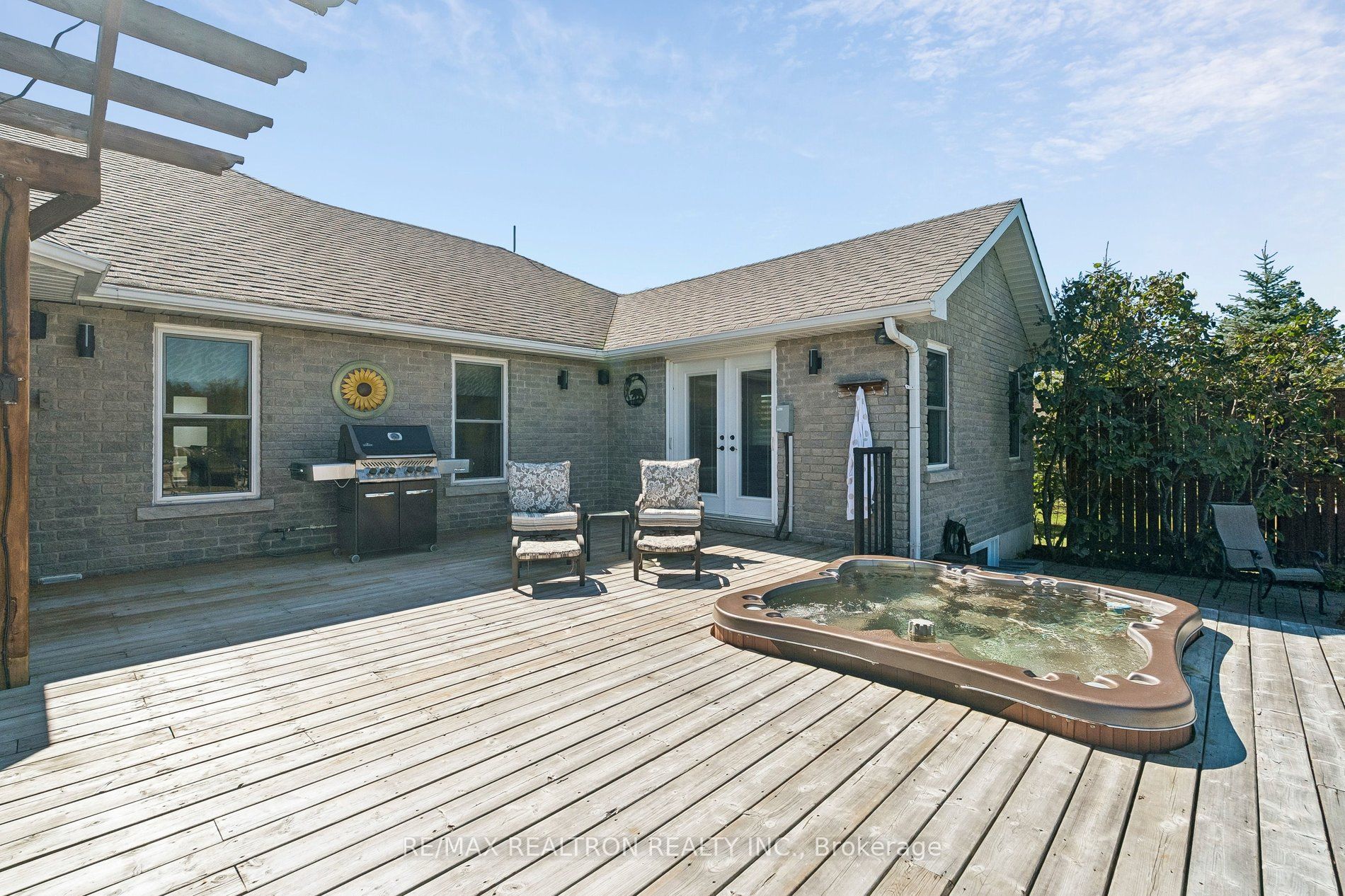 14 Lauder Road Property Photo 37