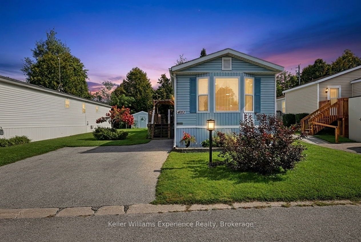4052 Ash Crescent Property Photo 1