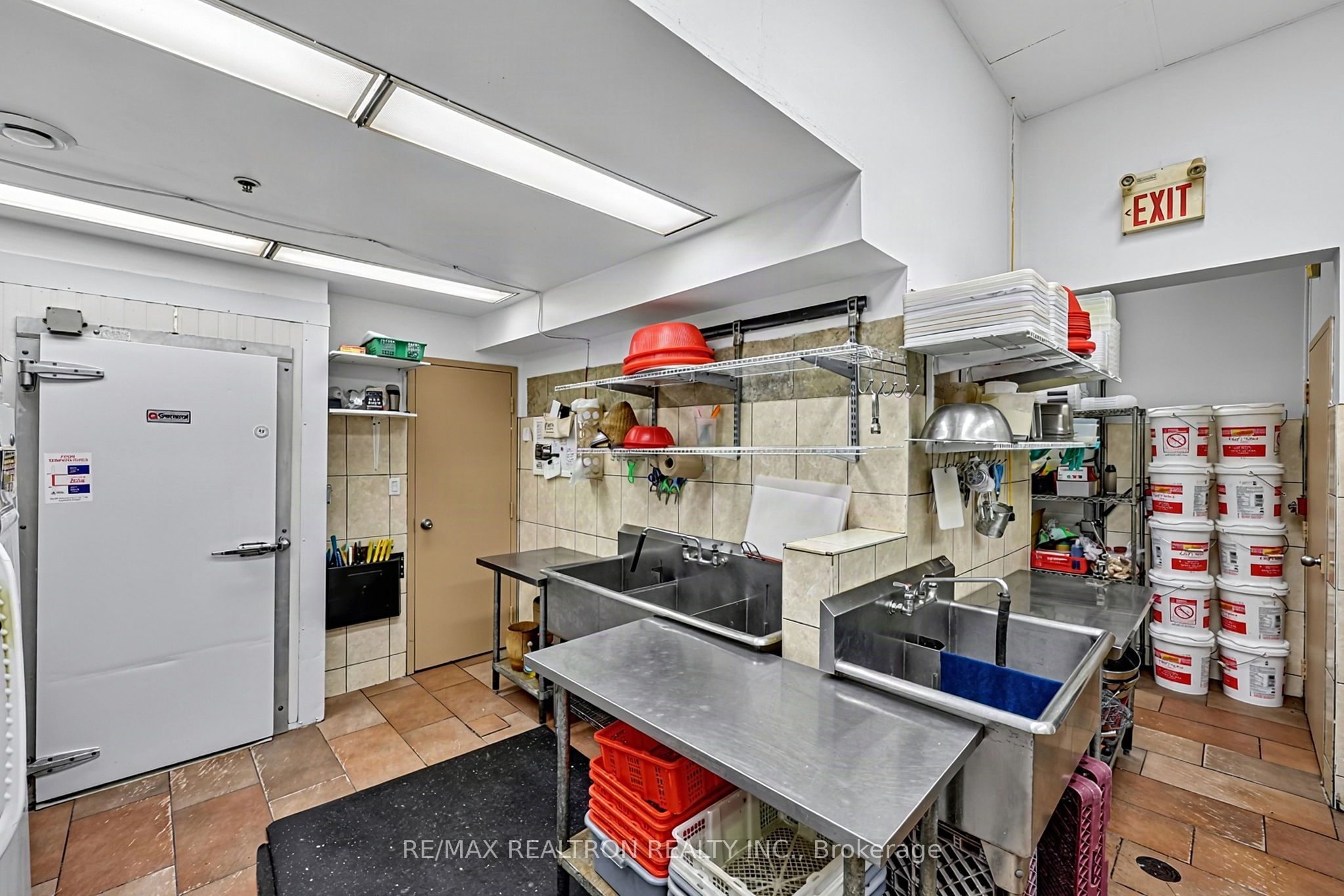 61 King Street 21-22 Property Photo 22