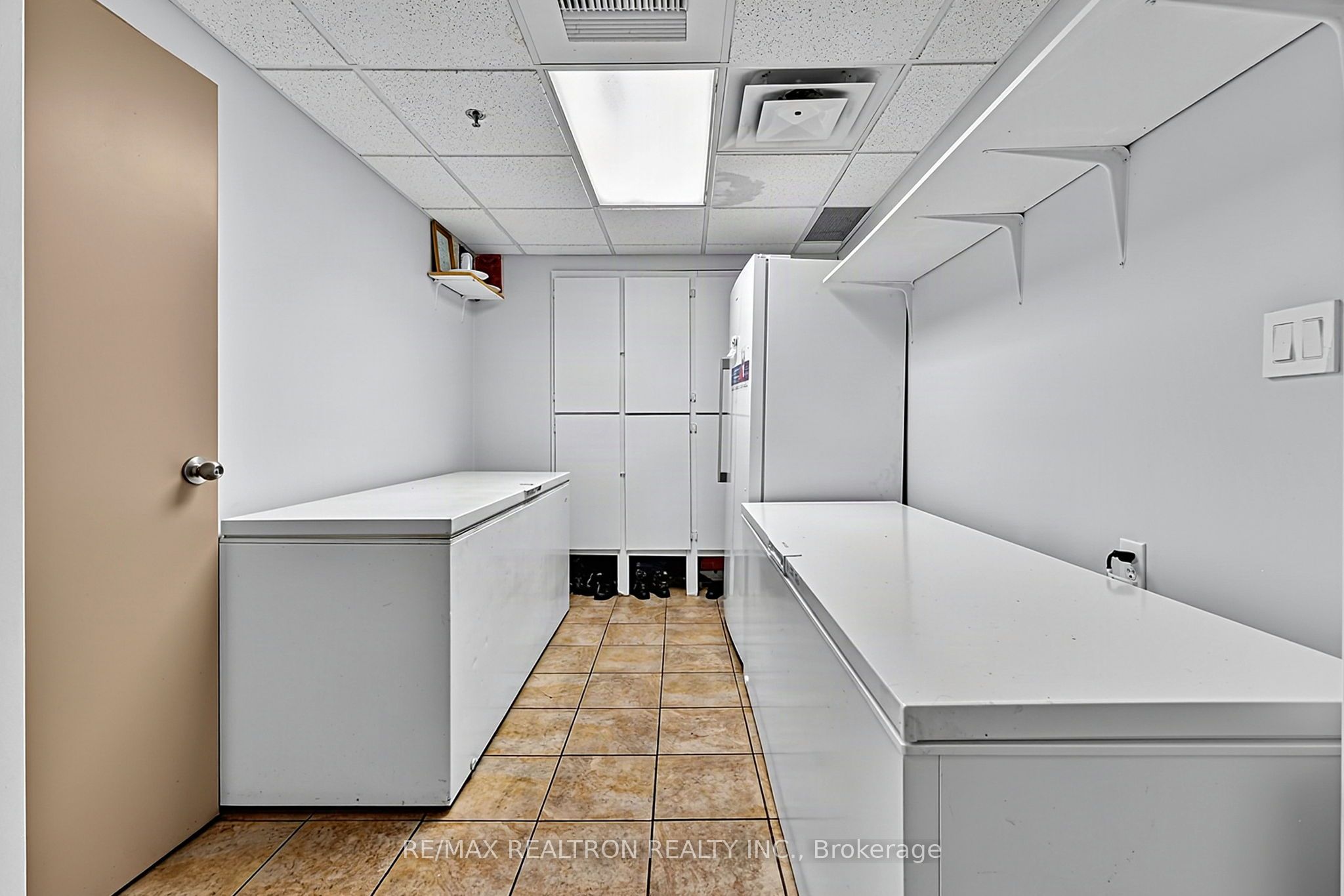 61 King Street 21-22 Property Photo 25