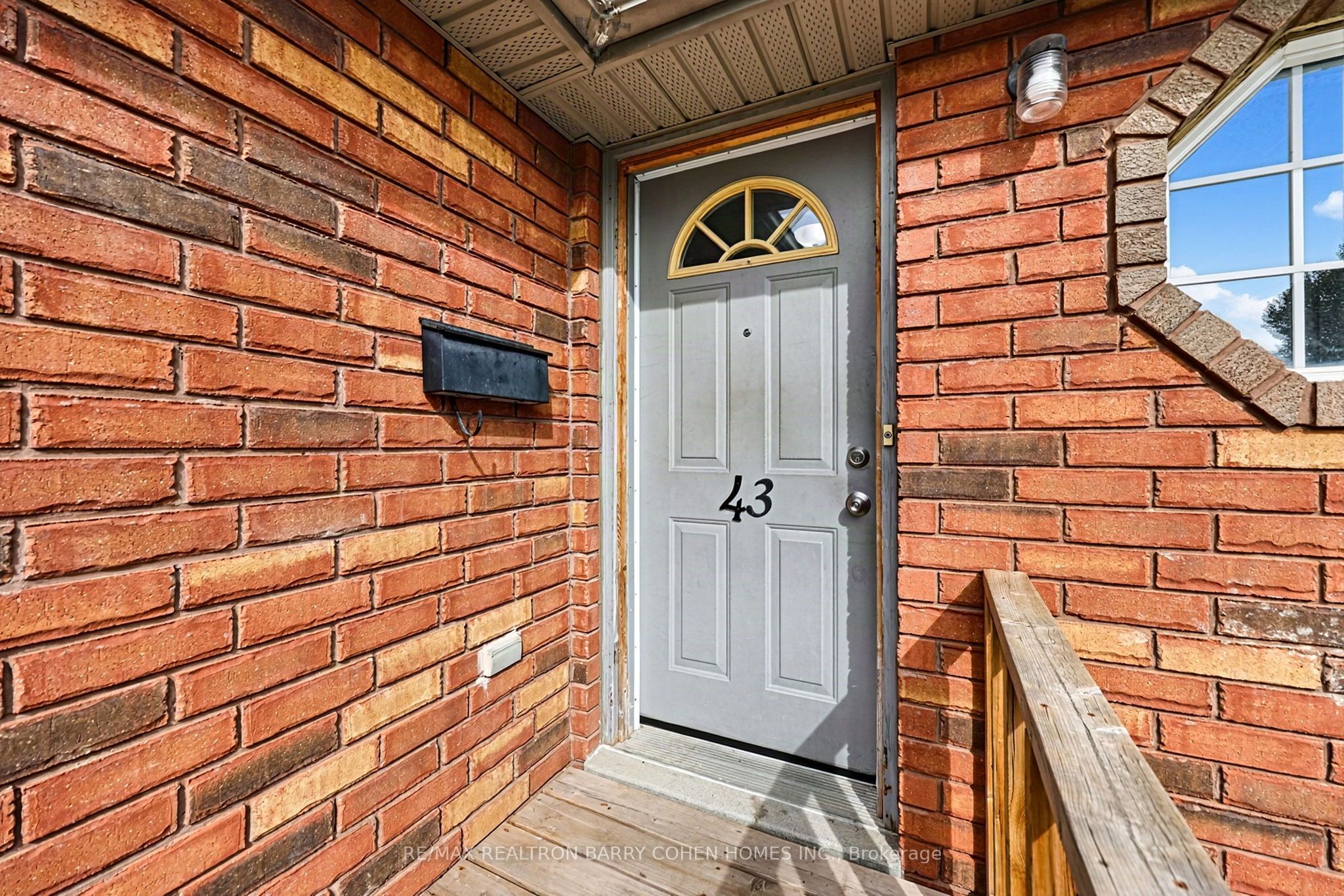 43 Black Cherry Crescent Property Photo 2