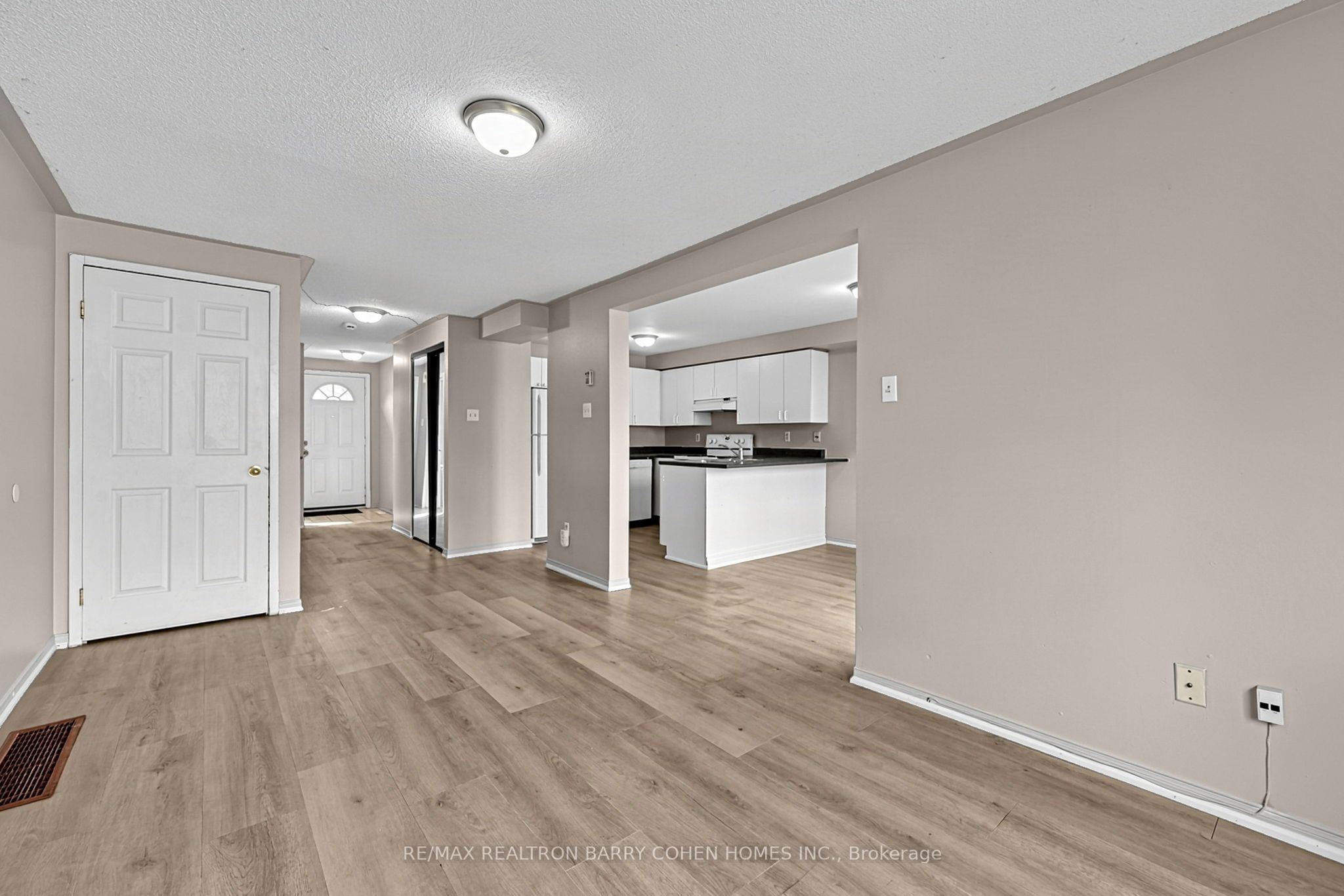 43 Black Cherry Crescent Property Photo 11