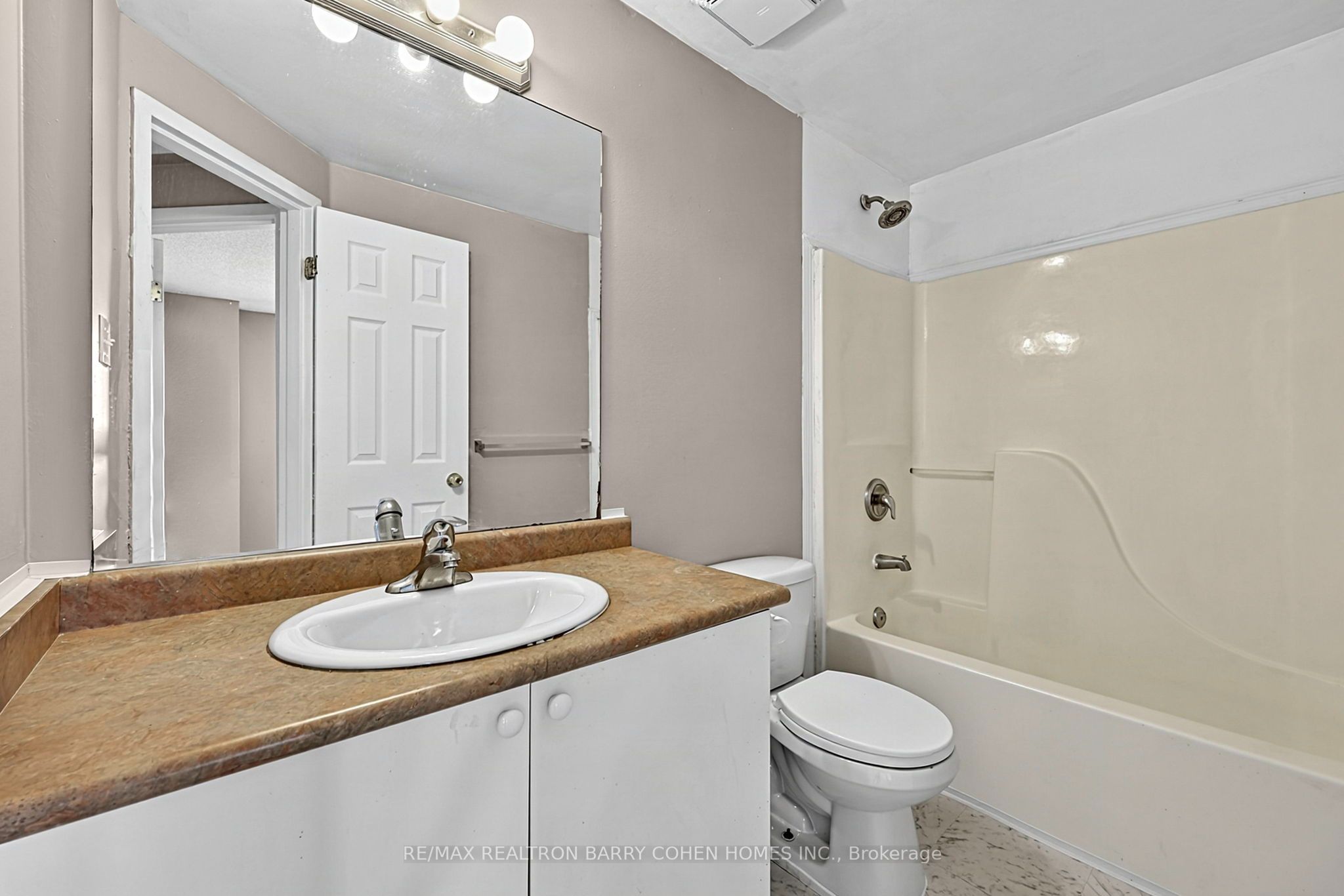 43 Black Cherry Crescent Property Photo 18