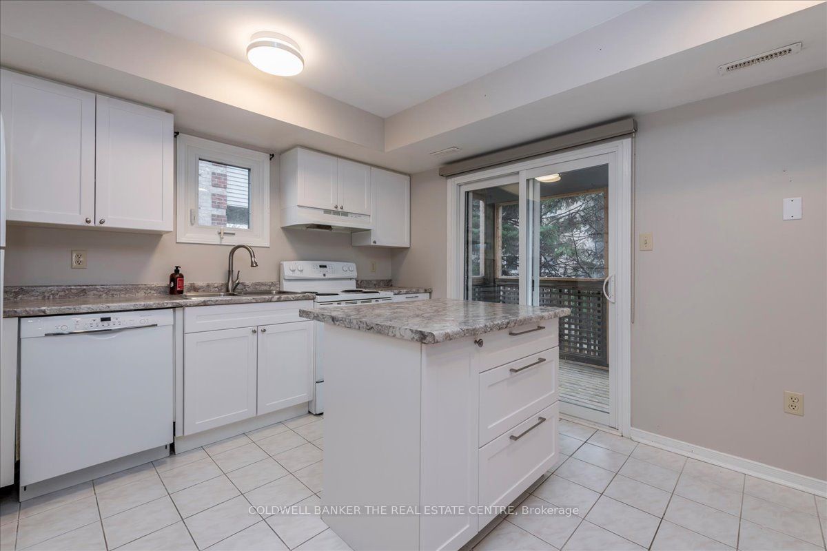 119 D'ambrosio Drive 9 Property Photo 5