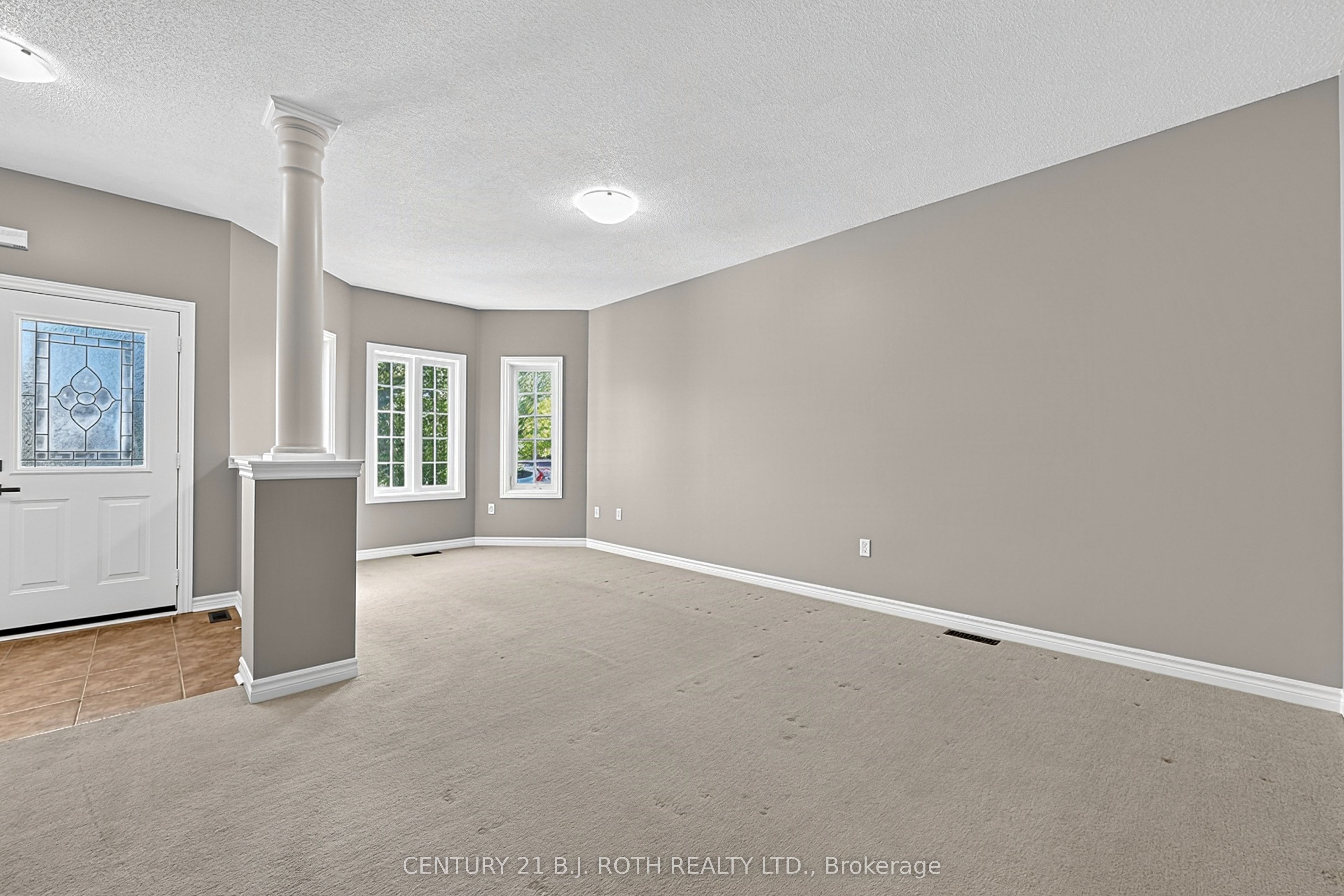 12 Lamont Crescent Property Photo 10
