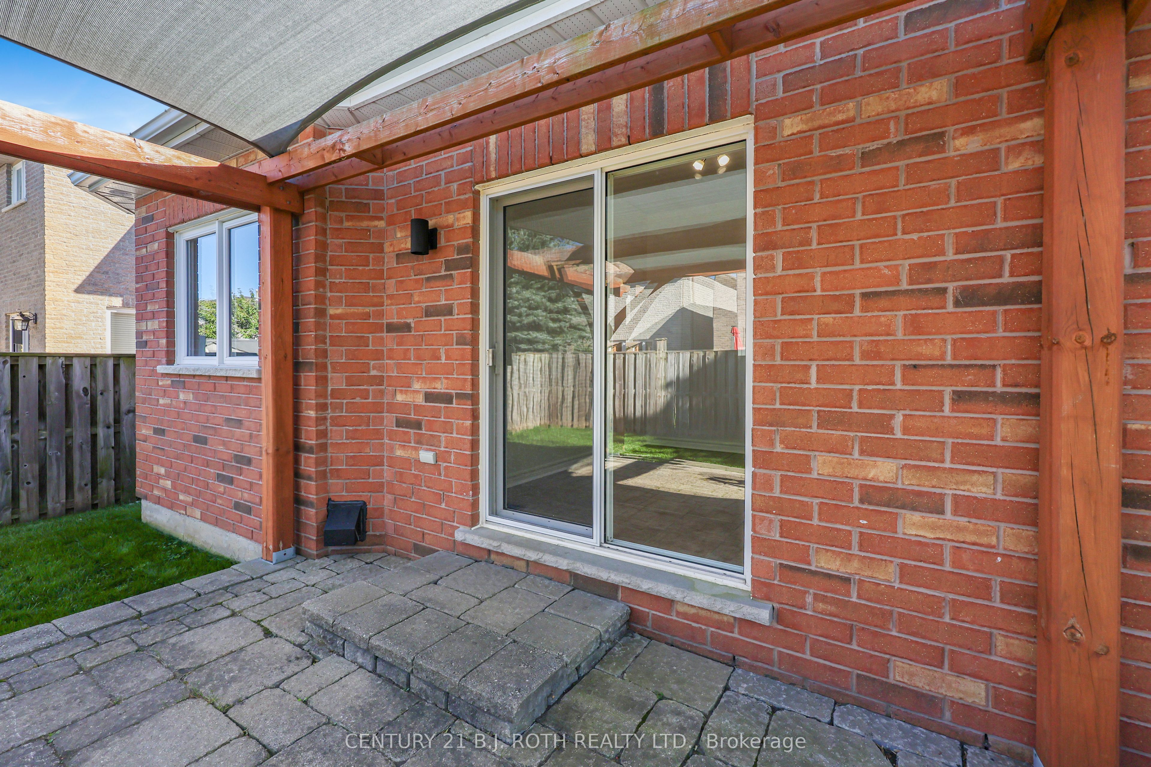 12 Lamont Crescent Property Photo 29