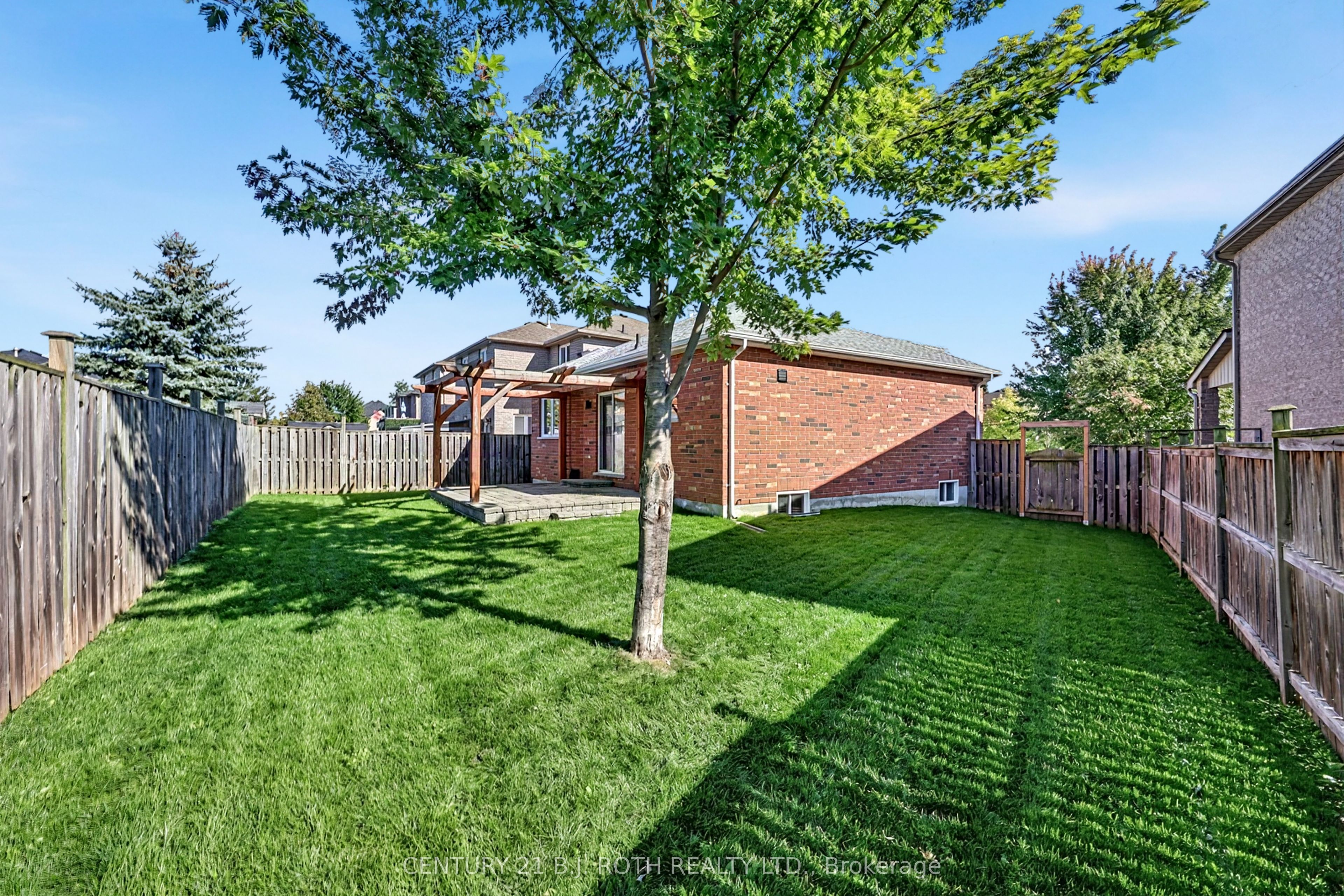 12 Lamont Crescent Property Photo 32