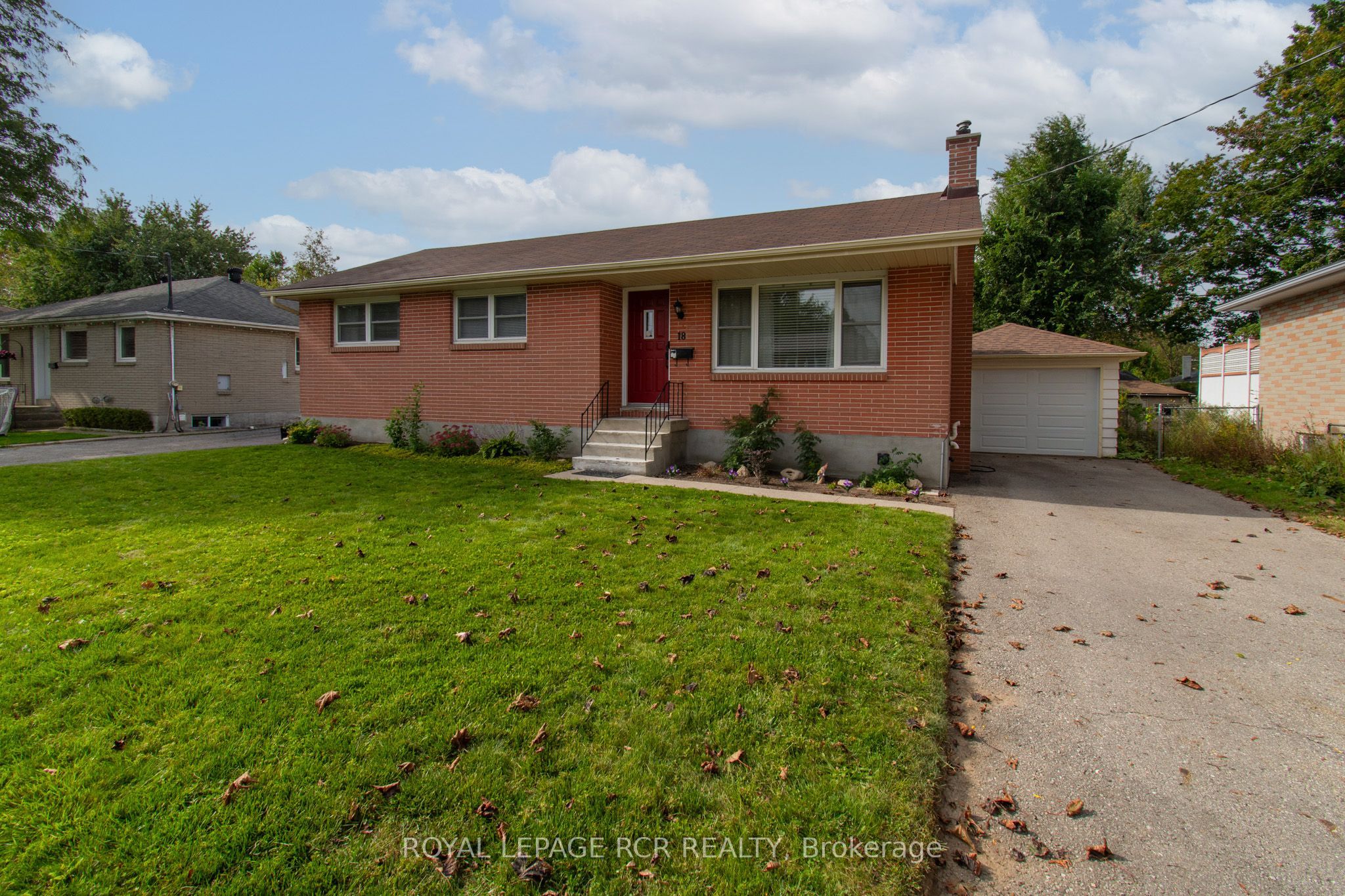 18 Oak Street Property Photo 1
