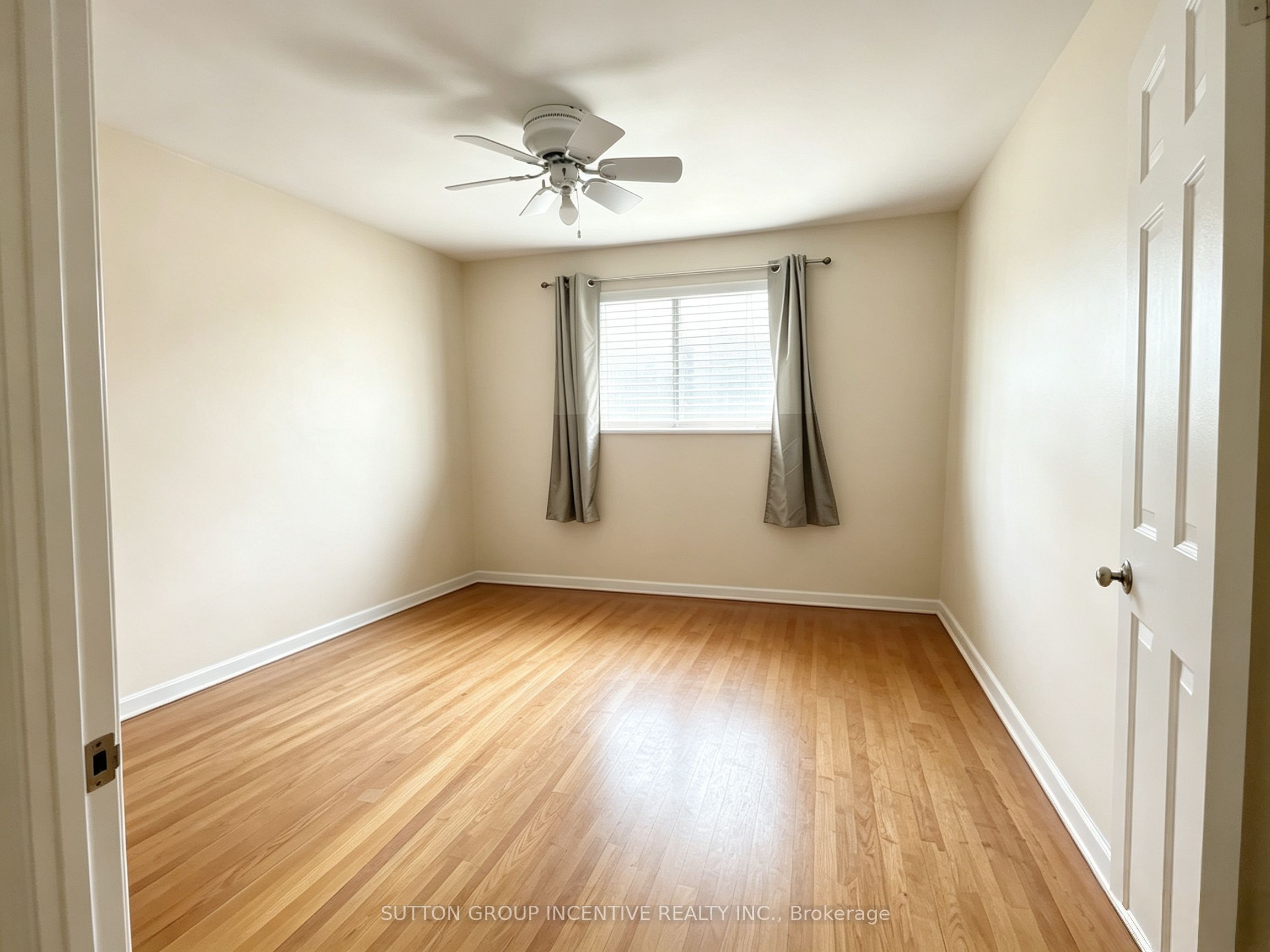 110 College Crescent Property Photo 18