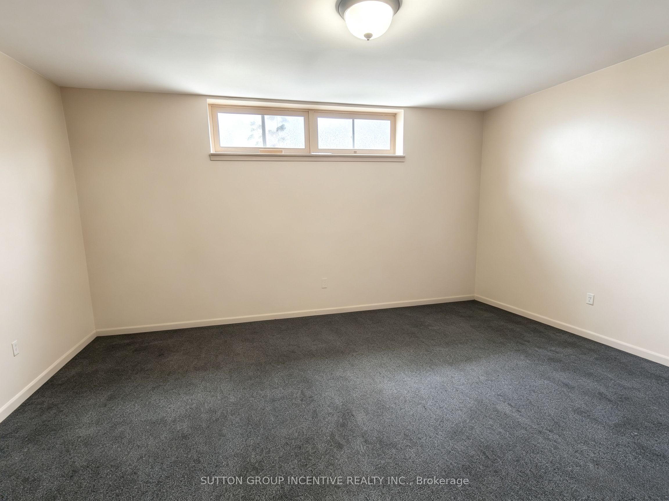110 College Crescent Property Photo 24