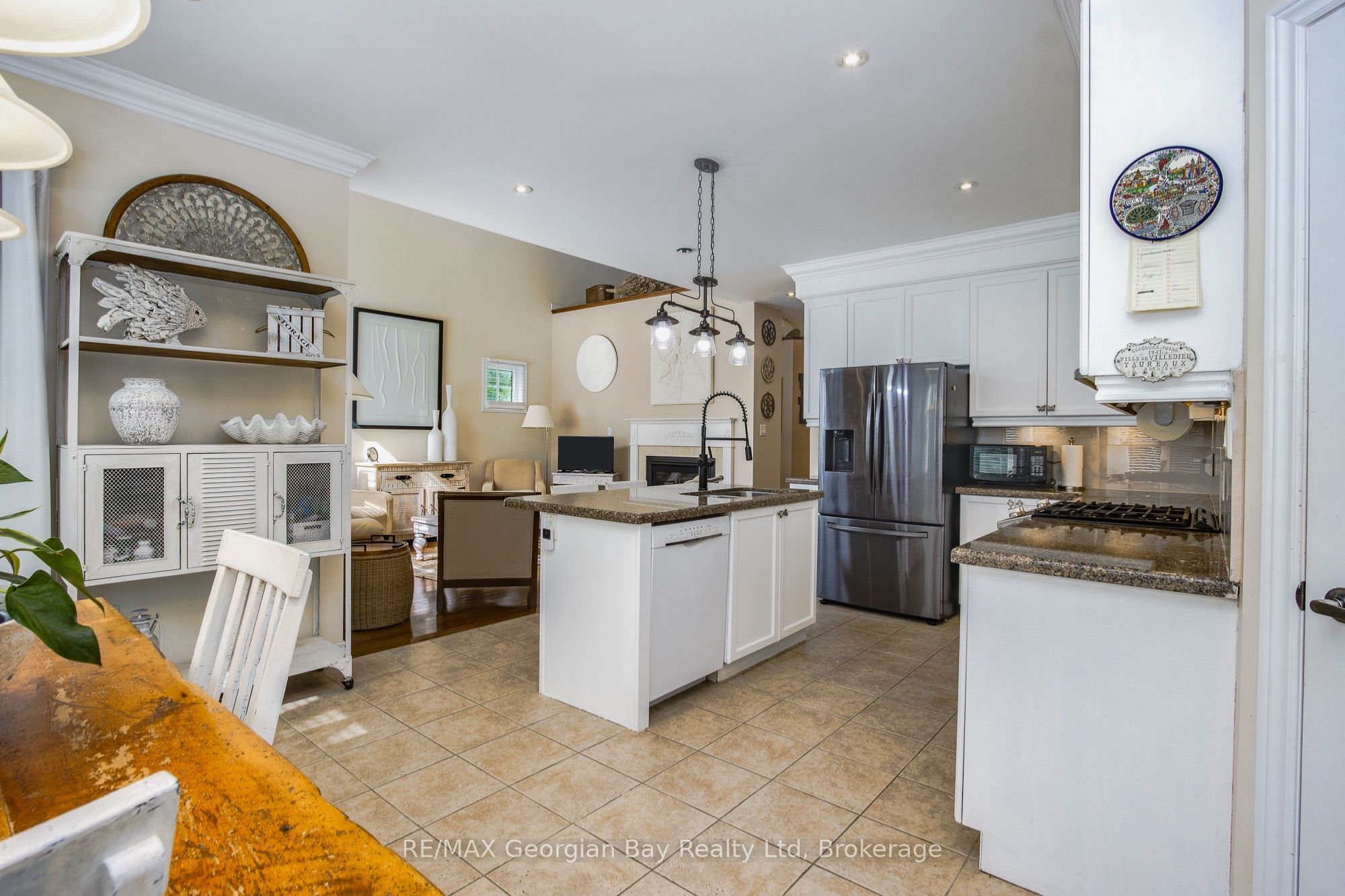 68 Riverwalk Place Property Photo 11