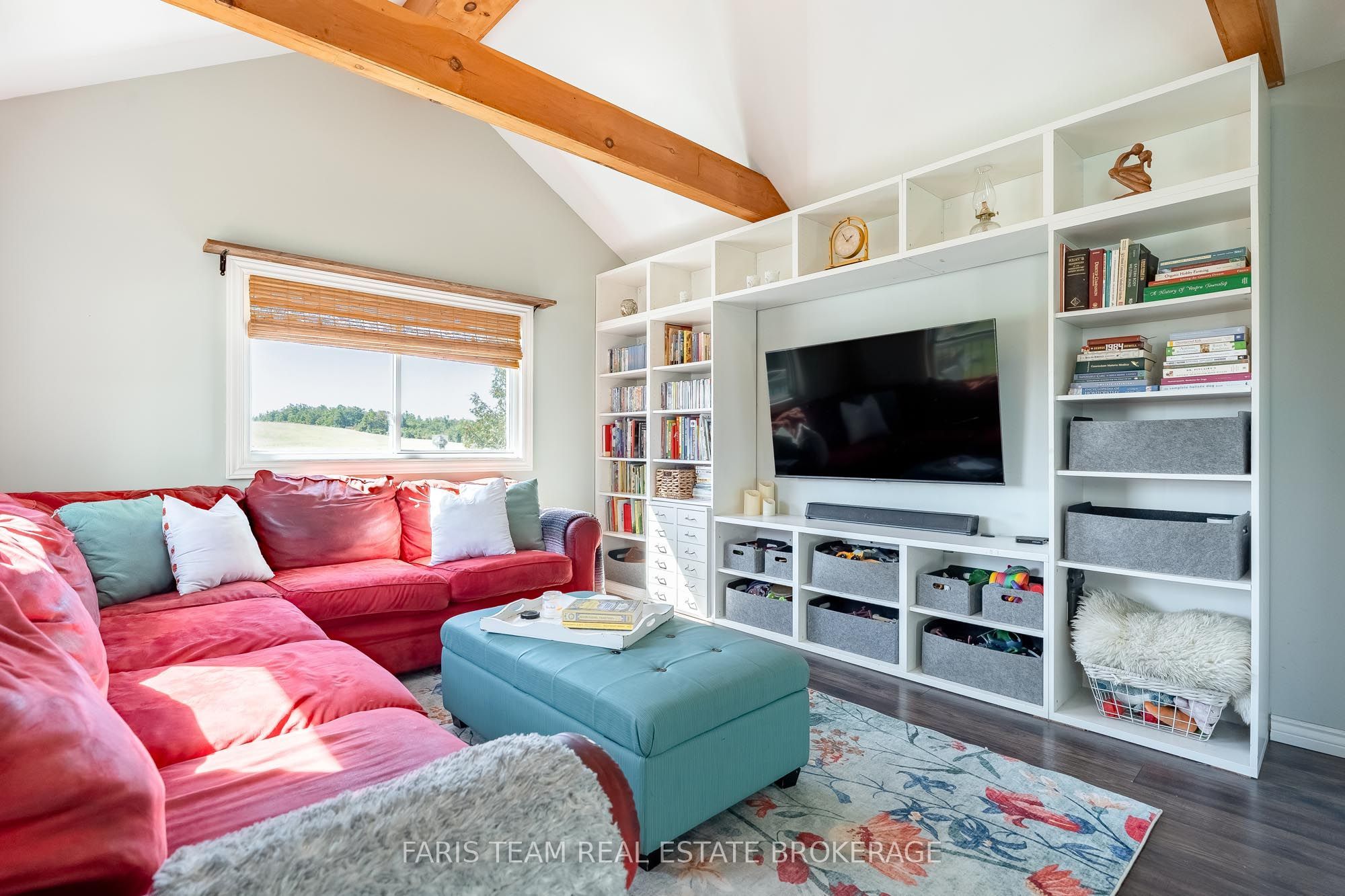 1346 Penetanguishene Road Property Photo 17