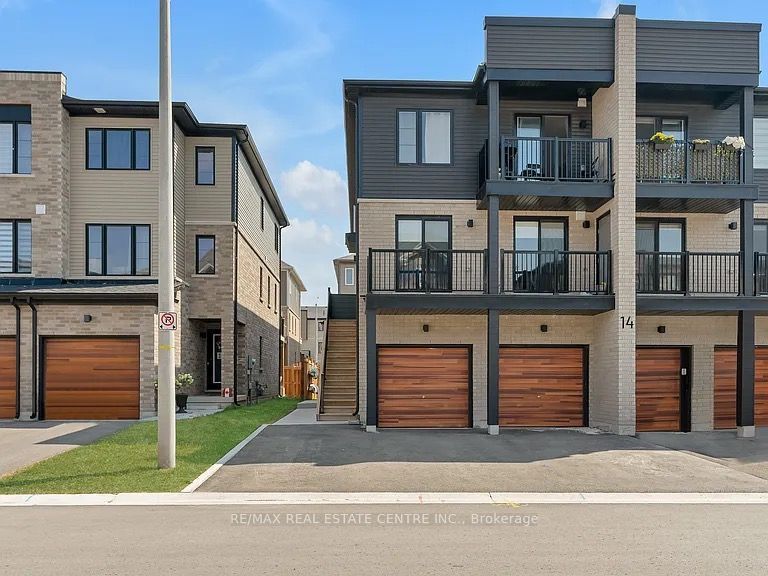 14 Pumpkin Corner Crescent 1 Property Photo 1