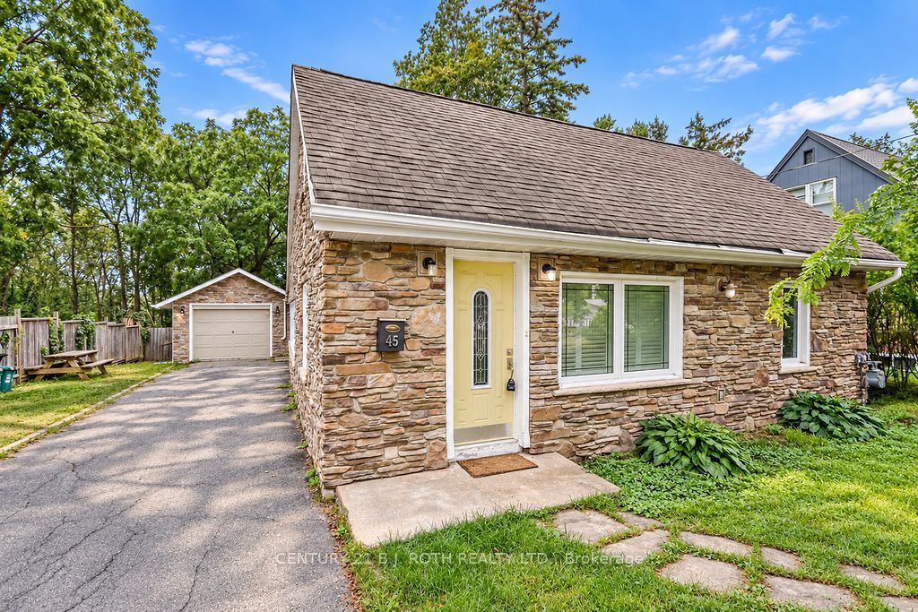 45 Grove Street W Property Photo 1
