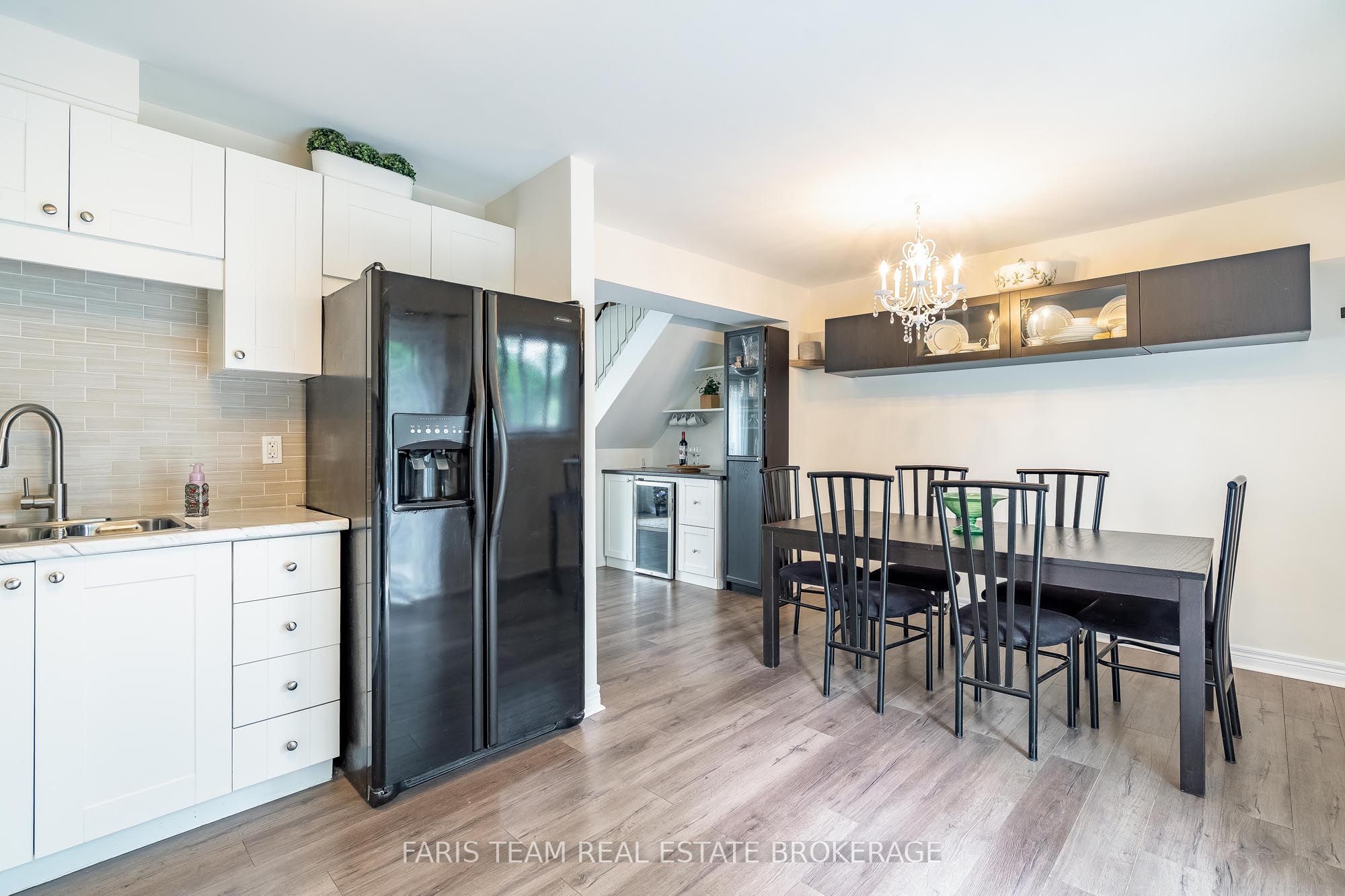 63 Ferris Lane E4 Property Photo 8