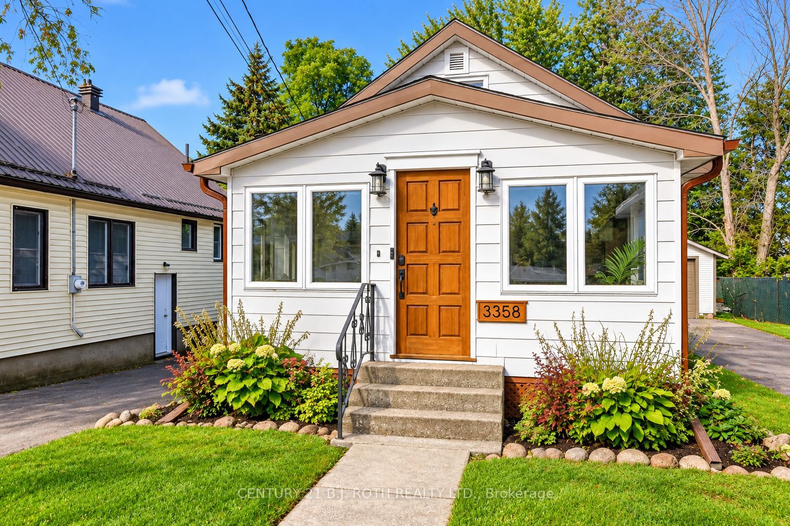 3358 Muskoka Street Property Photo 1