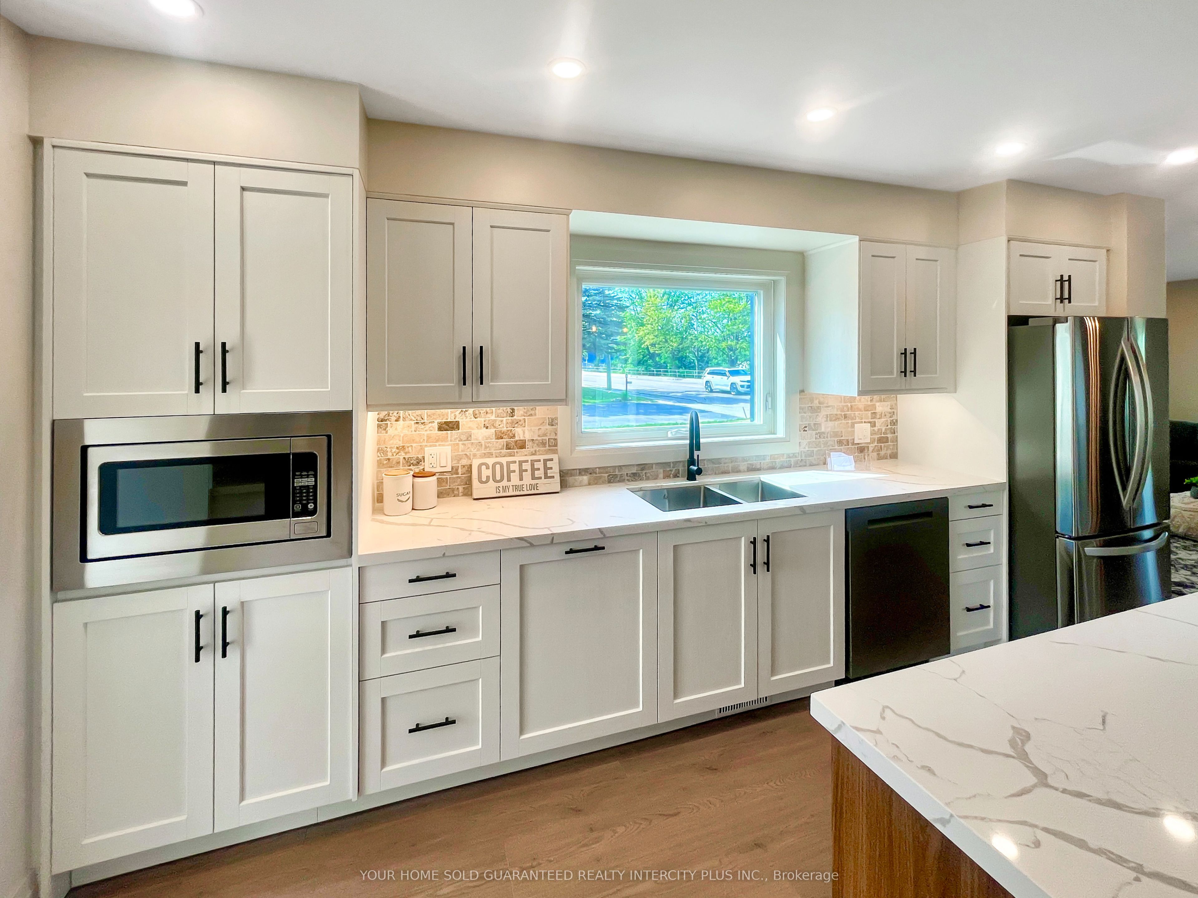 2385 Highway 12 Property Photo 2