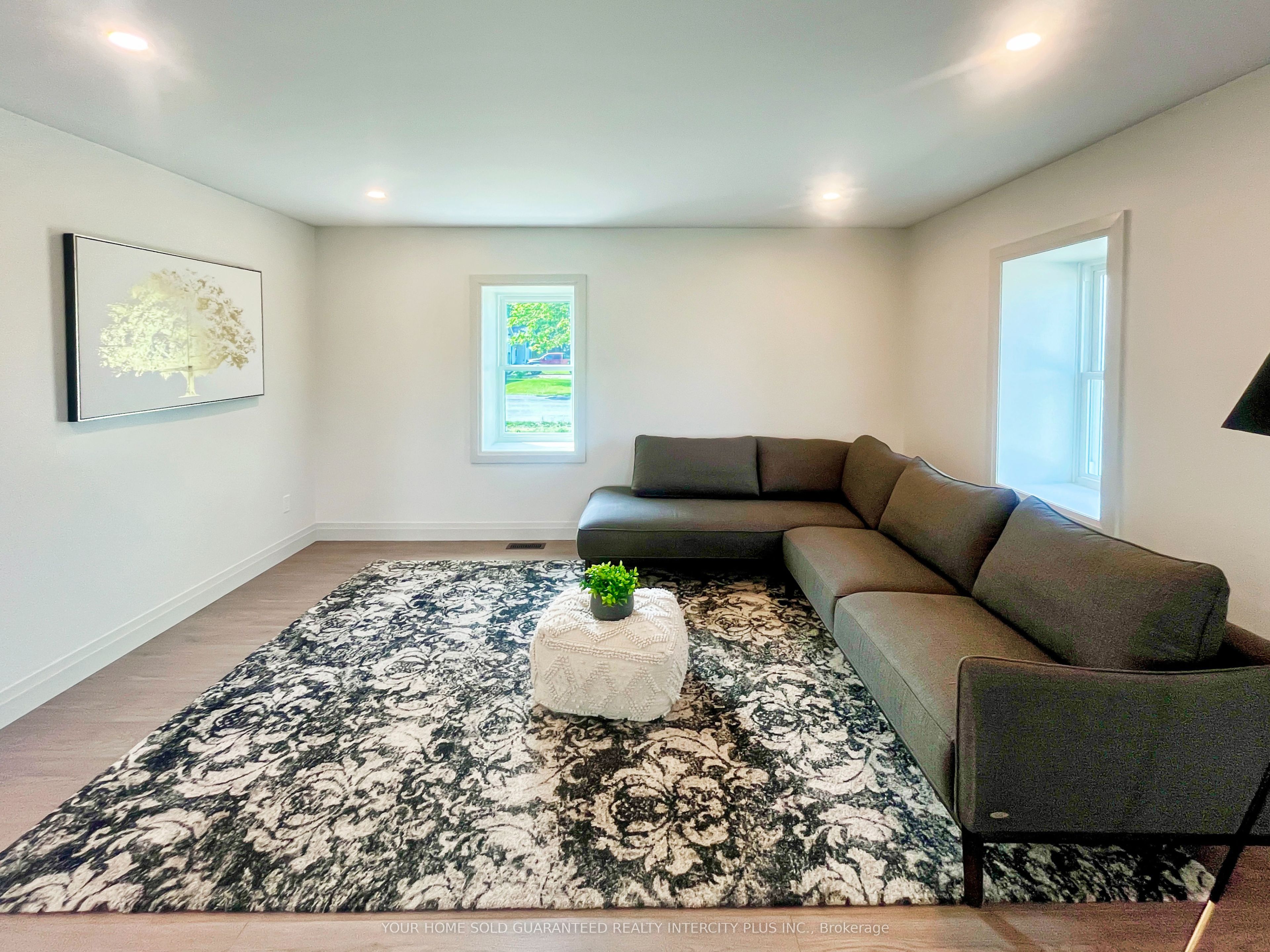 2385 Highway 12 Property Photo 9