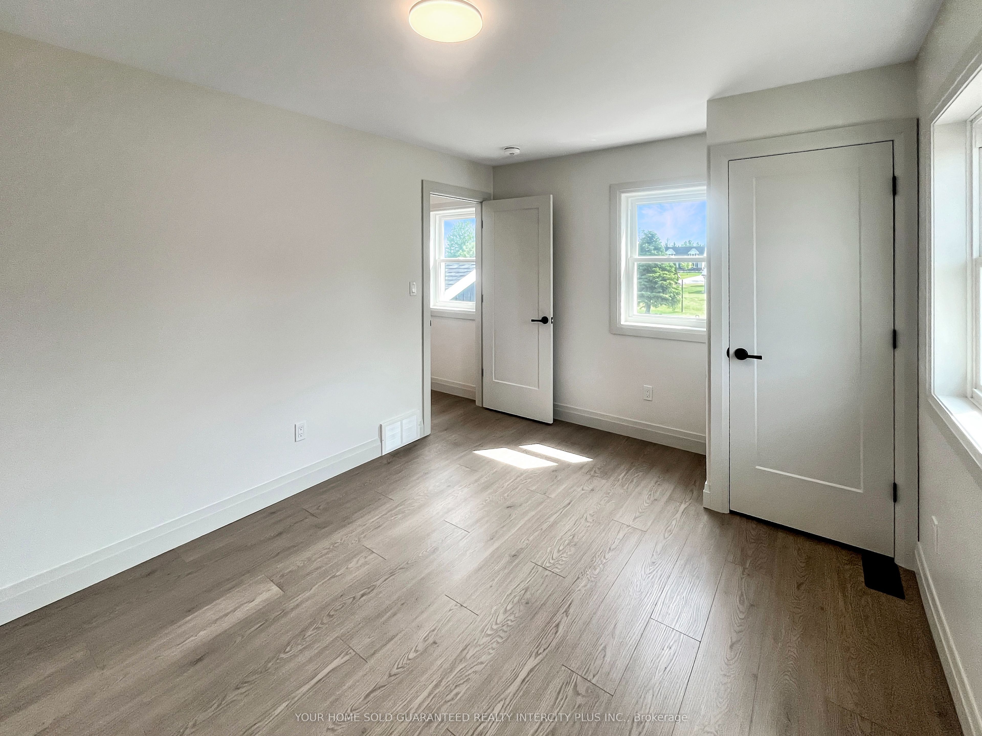 2385 Highway 12 Property Photo 10