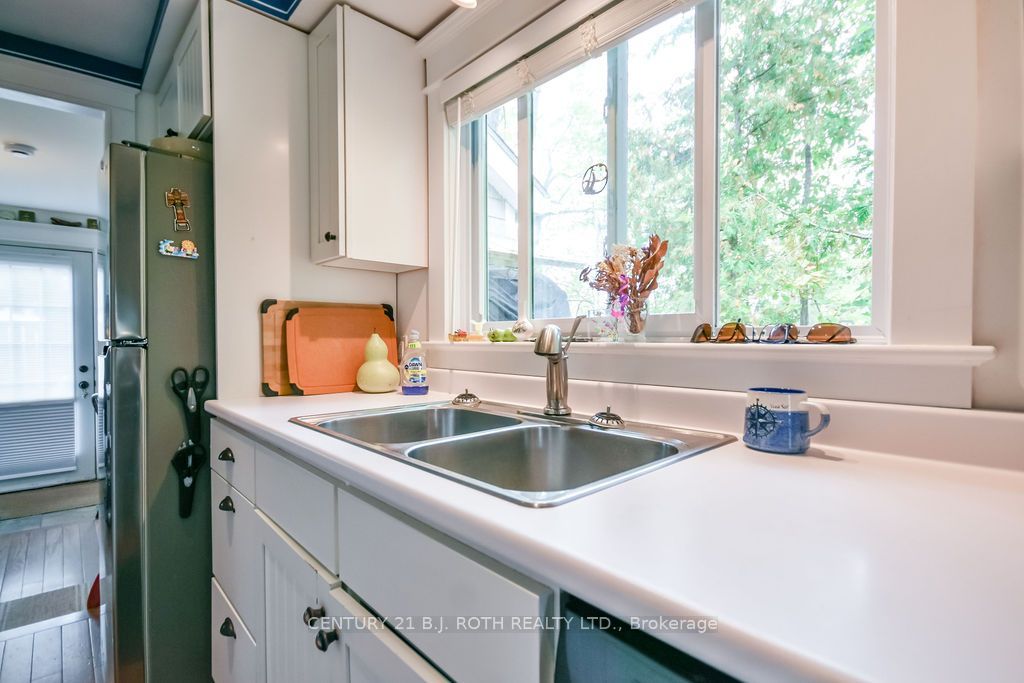 230 Shore Lane Property Photo 7