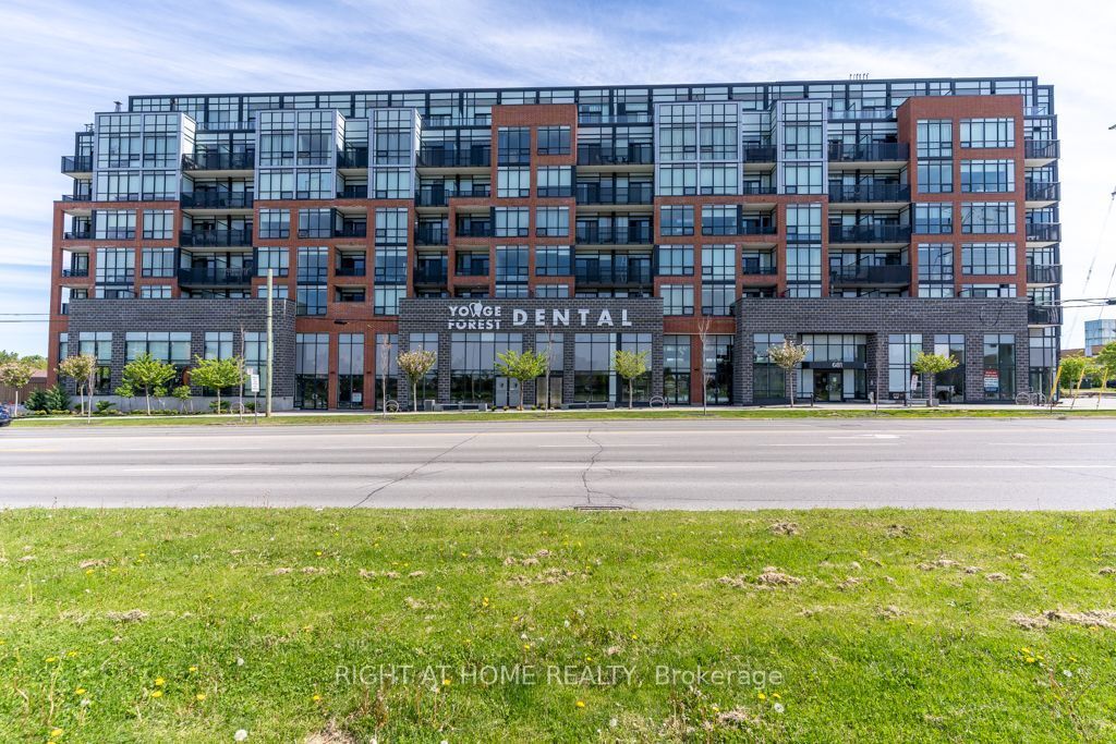 681 Yonge Street 409 Property Photo 2