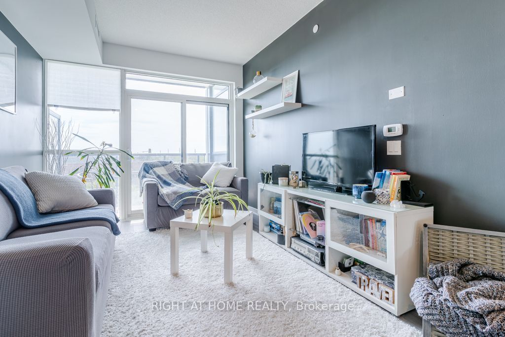 681 Yonge Street 409 Property Photo 11
