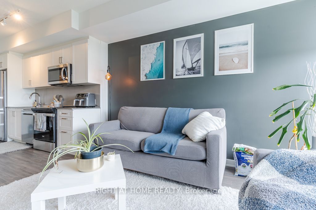 681 Yonge Street 409 Property Photo 14