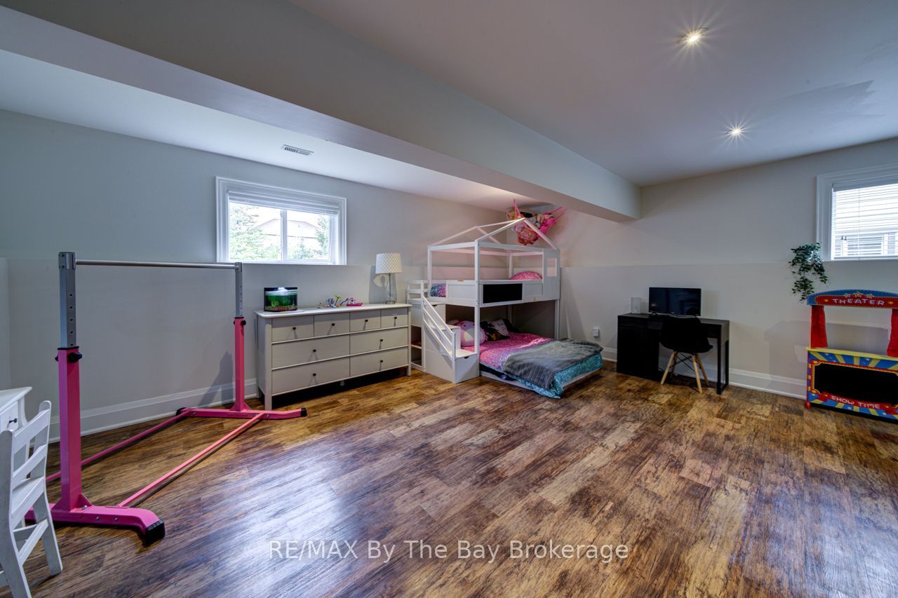 101 Stanley Street Property Photo 40