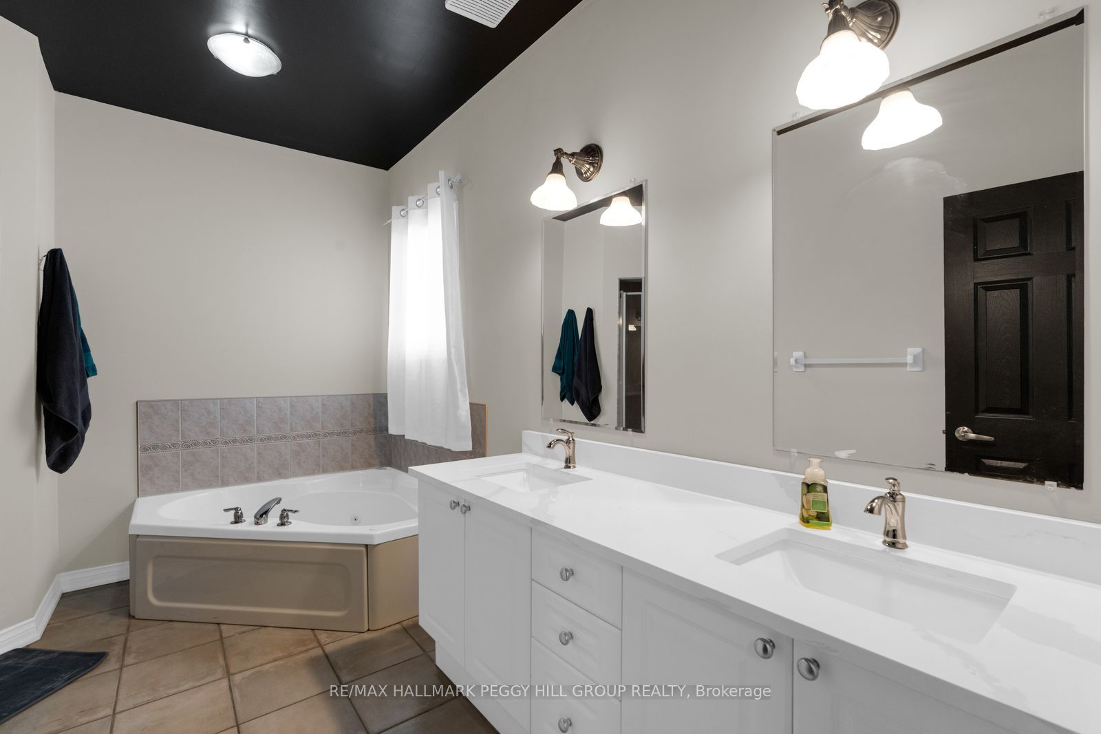 184 Golden Meadow Road Property Photo 6