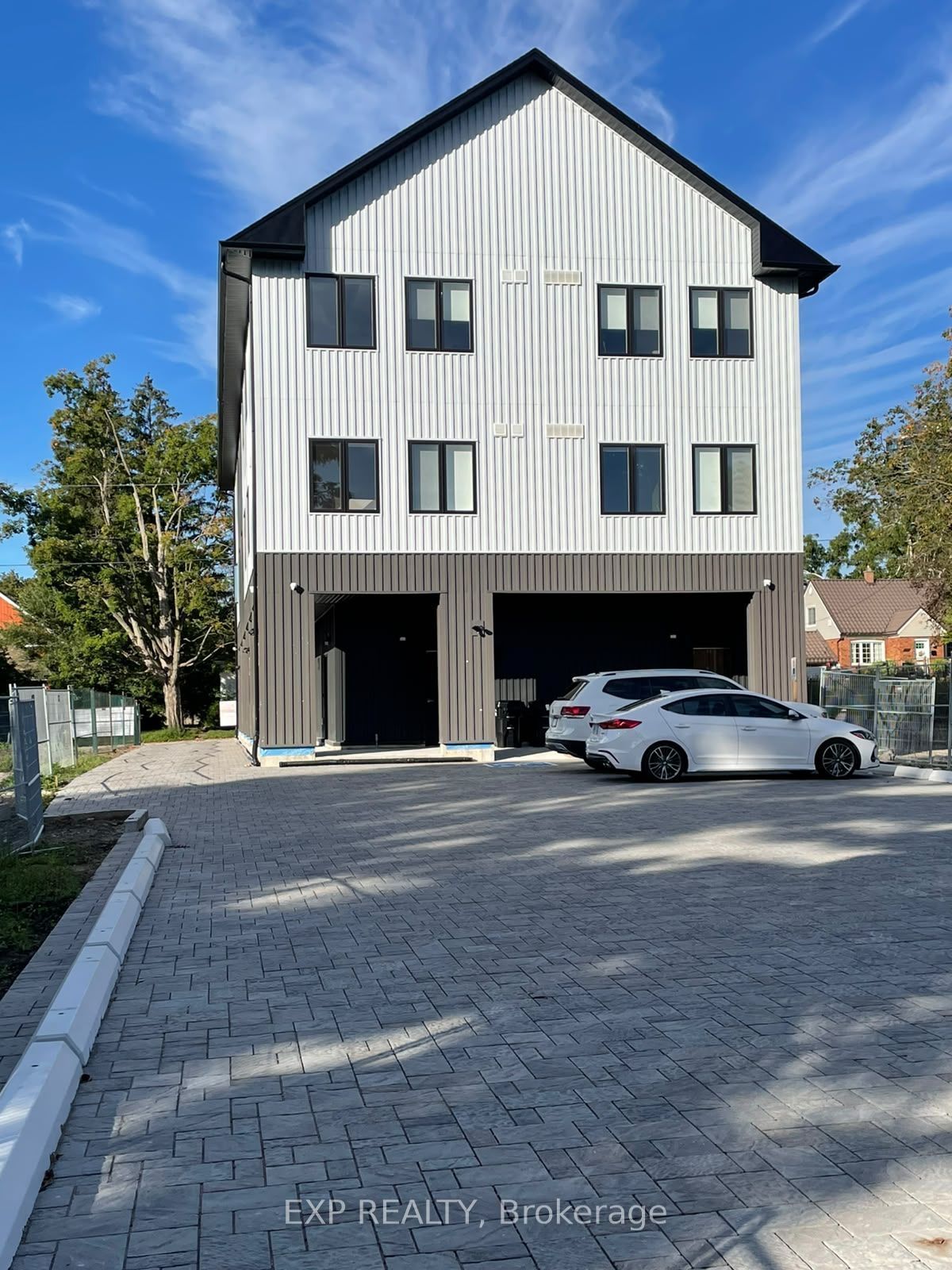145 Clapperton Street 303 Property Photo 2