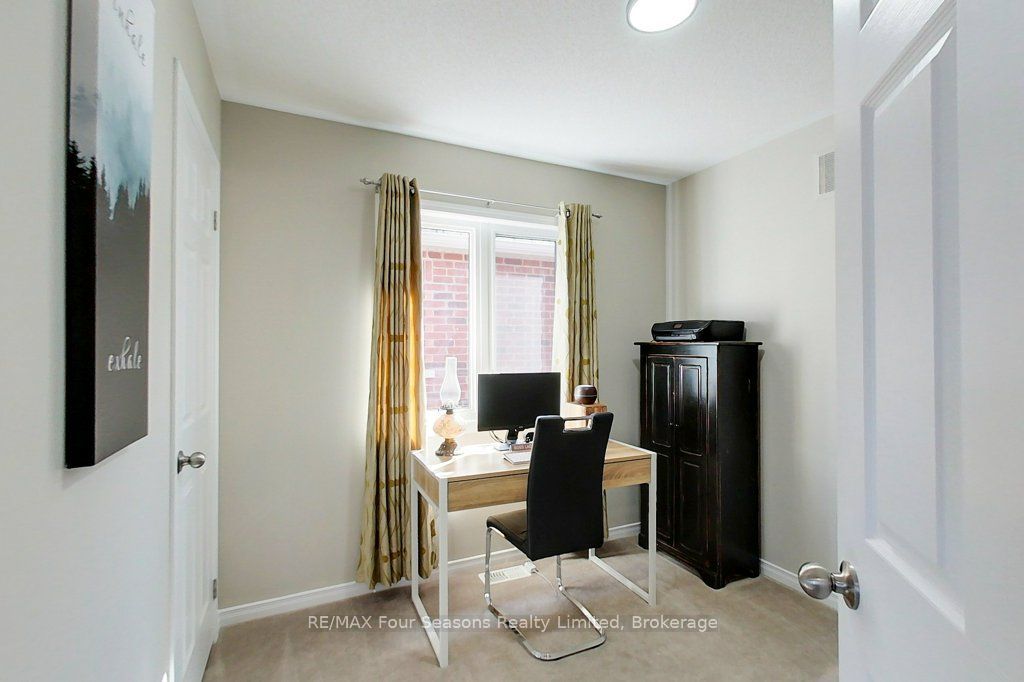 24 Barfoot Street Property Photo 23