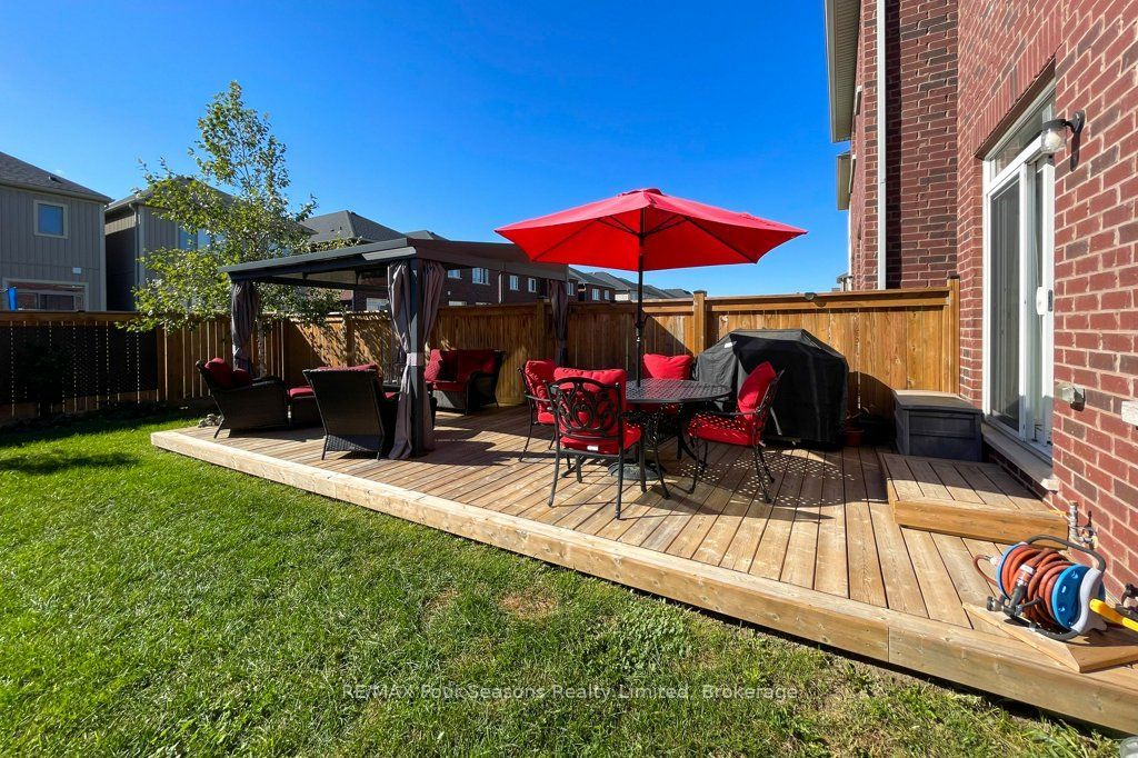 24 Barfoot Street Property Photo 44