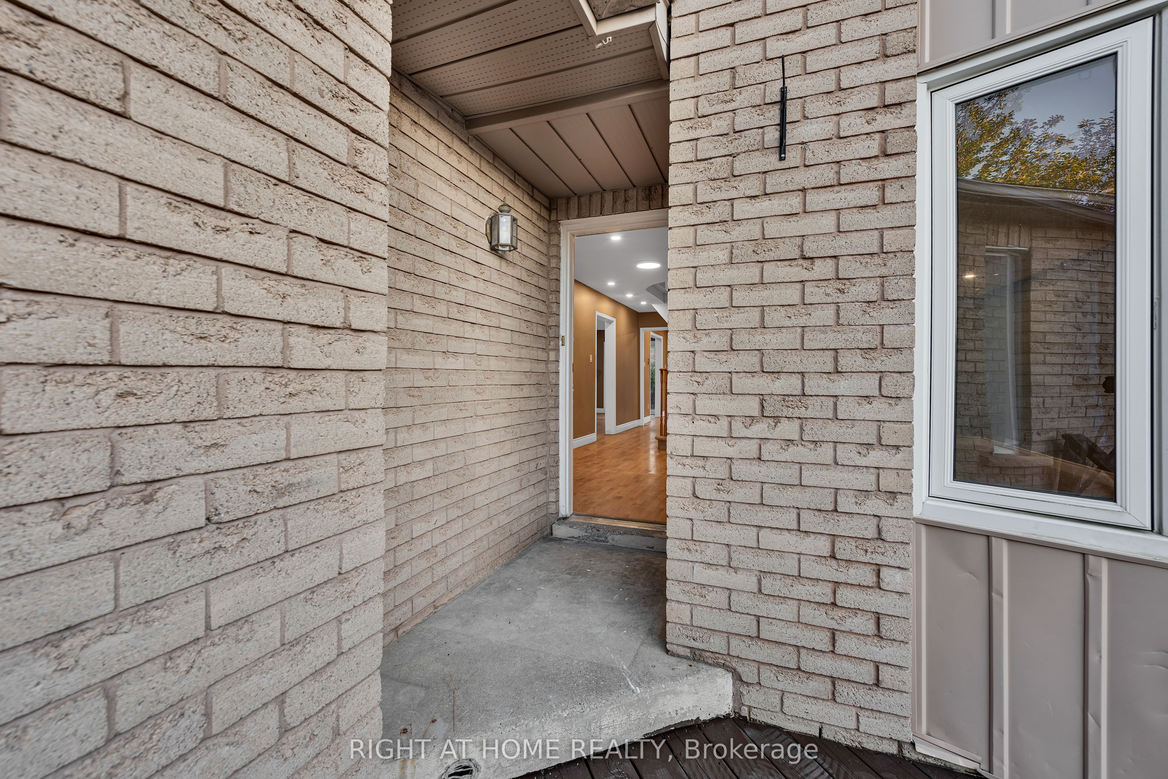 45 Blair Crescent Property Photo 3