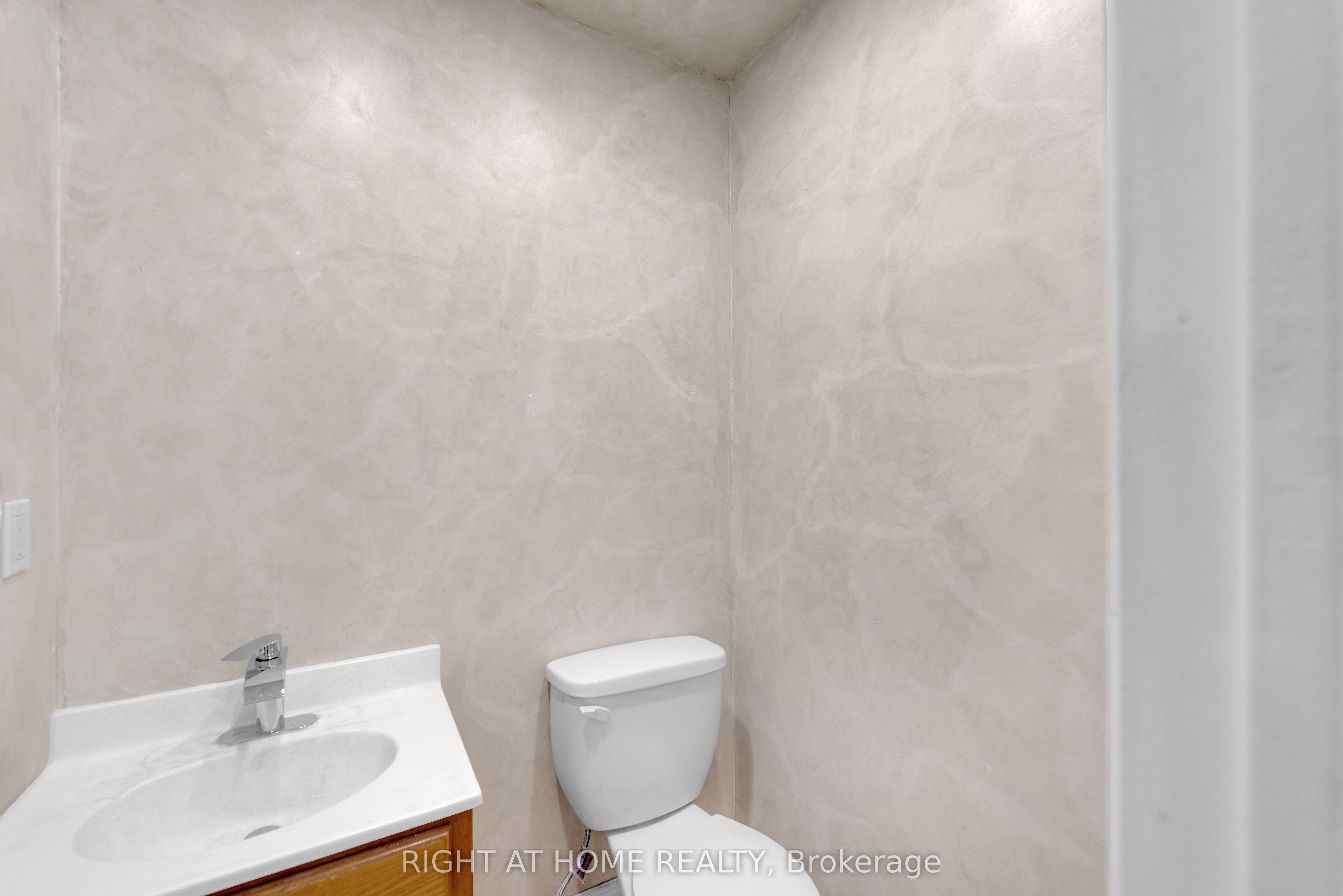 45 Blair Crescent Property Photo 10