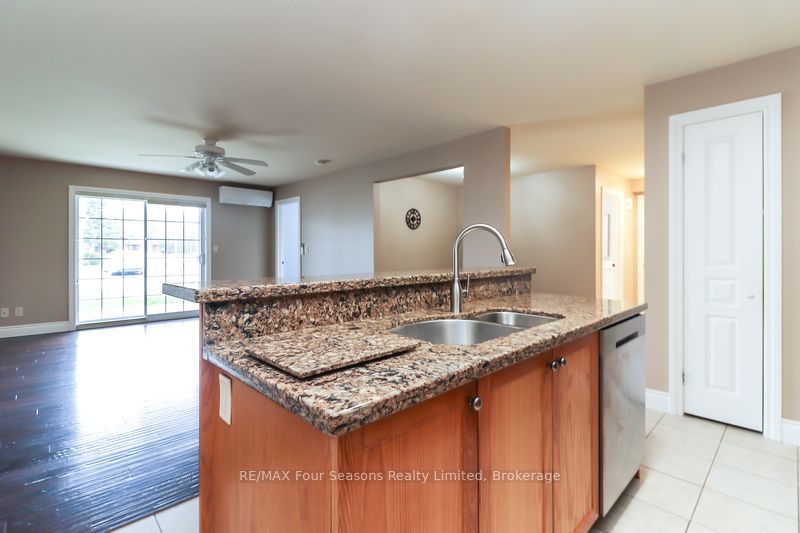 435 Walnut Street 101 Property Photo 12