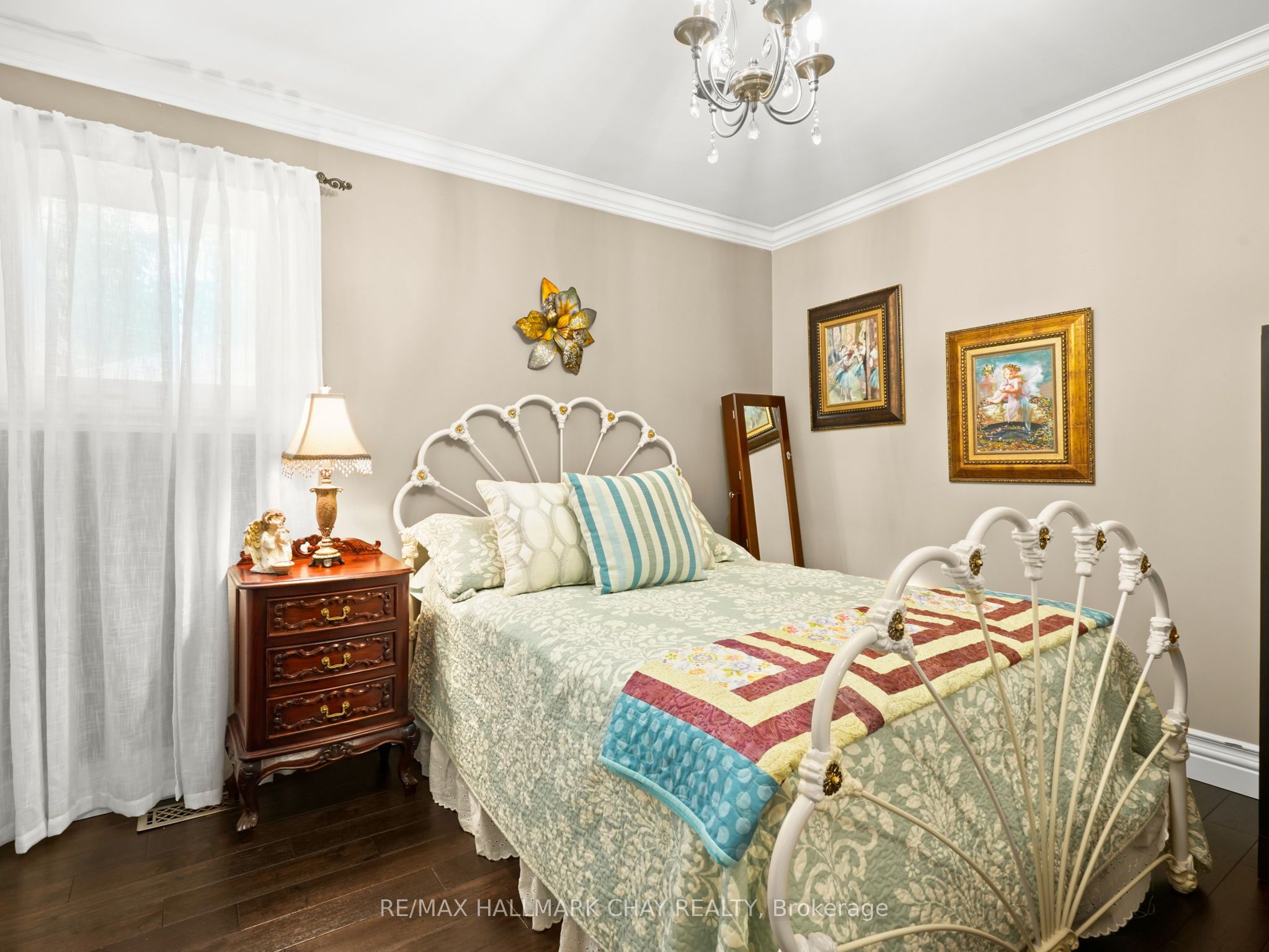 20 Downer Crescent Property Photo 27