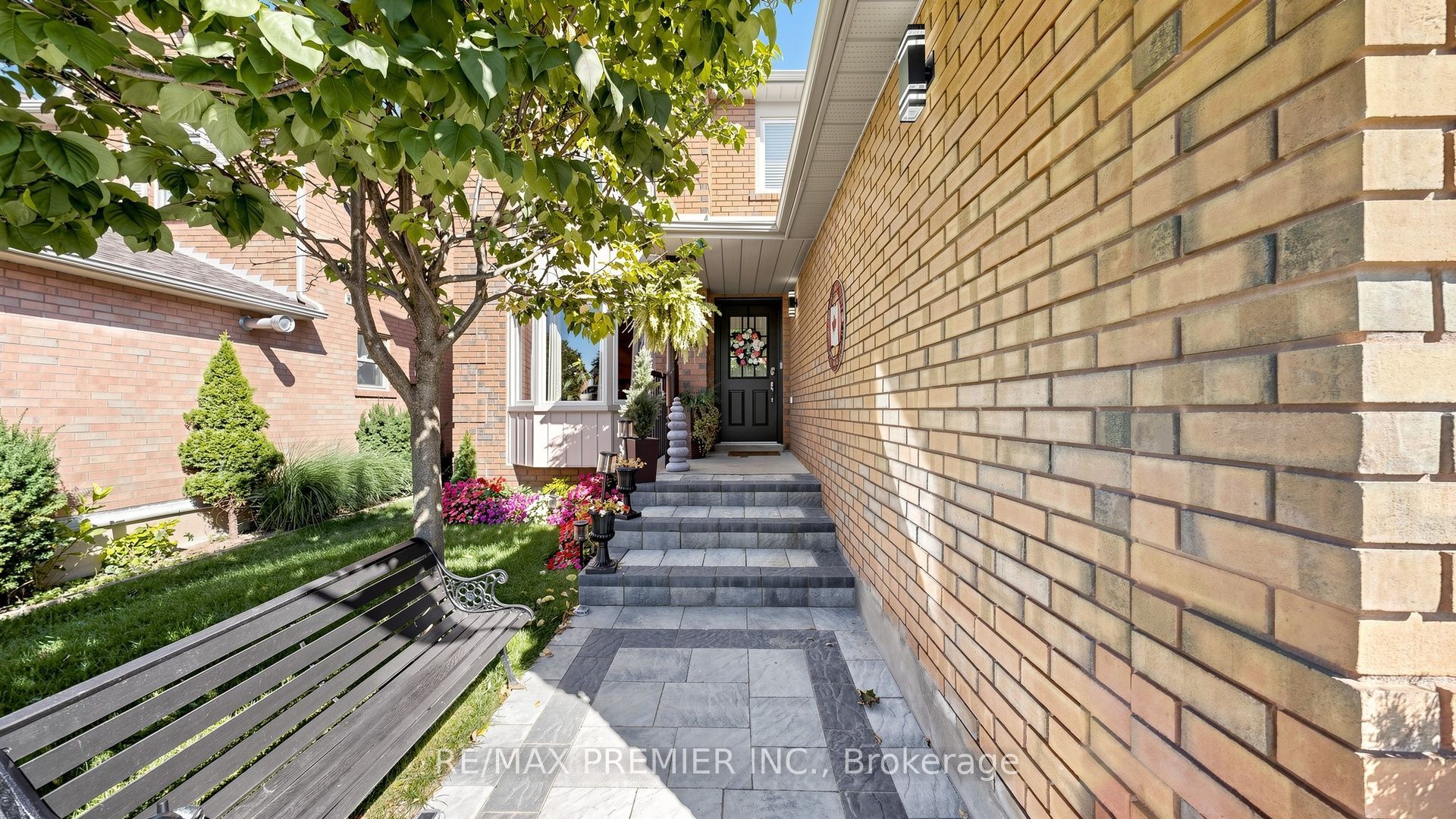 97 Golden Meadow Road Property Photo 4