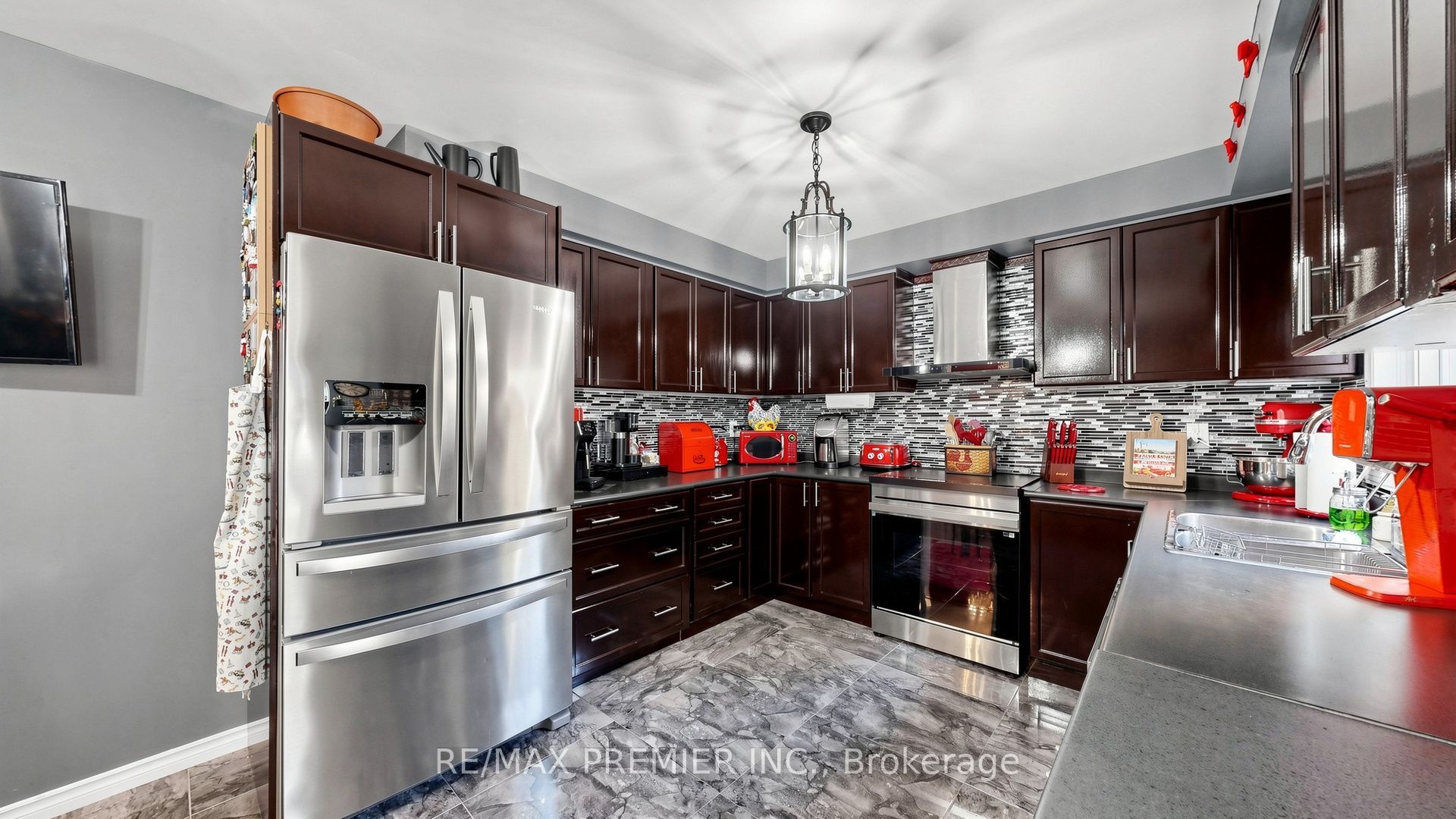 97 Golden Meadow Road Property Photo 16
