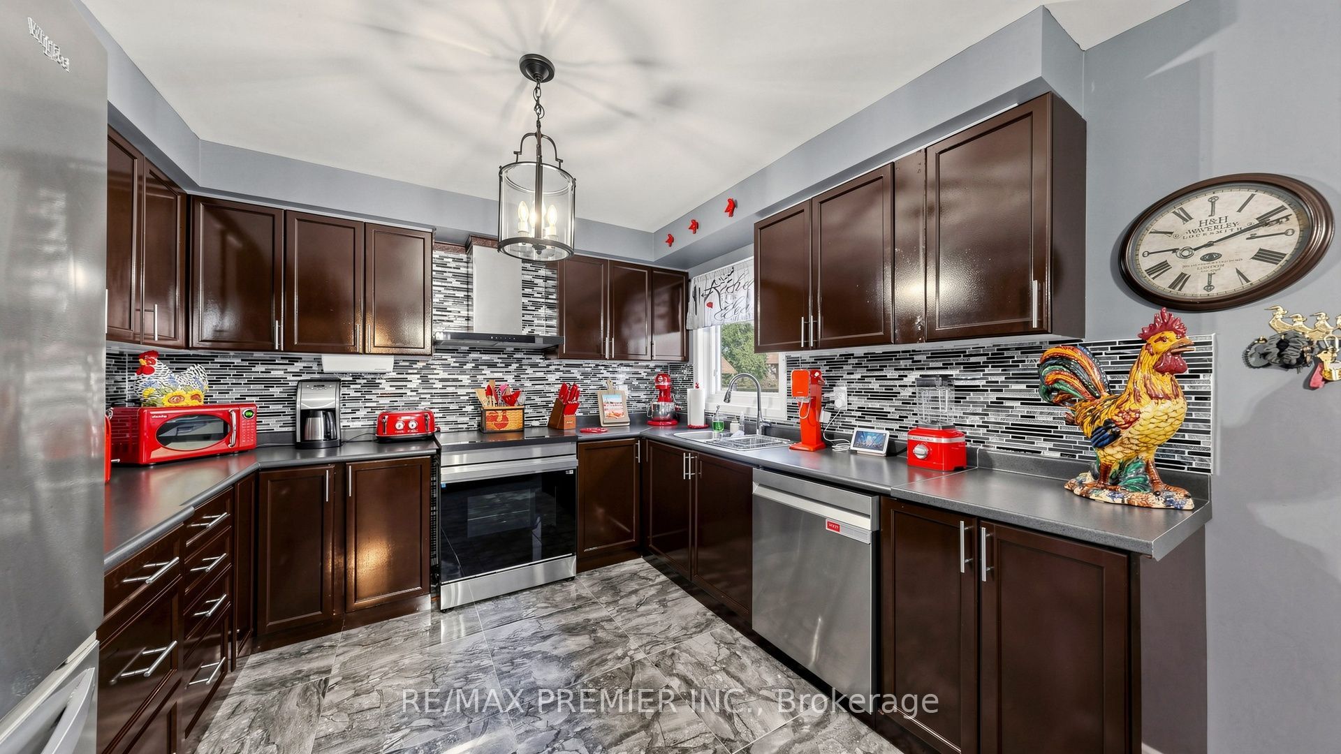 97 Golden Meadow Road Property Photo 17