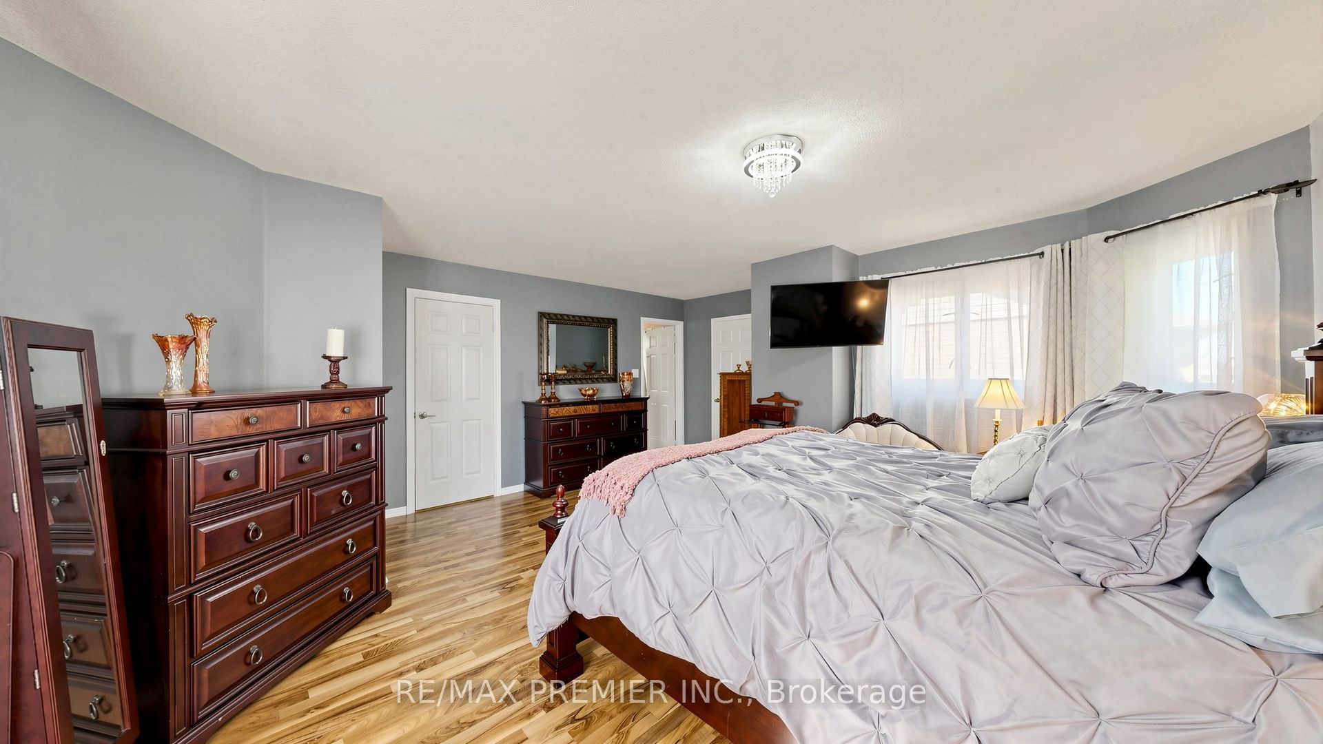 97 Golden Meadow Road Property Photo 32