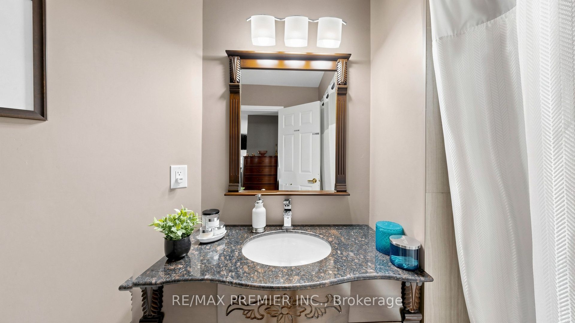 97 Golden Meadow Road Property Photo 34
