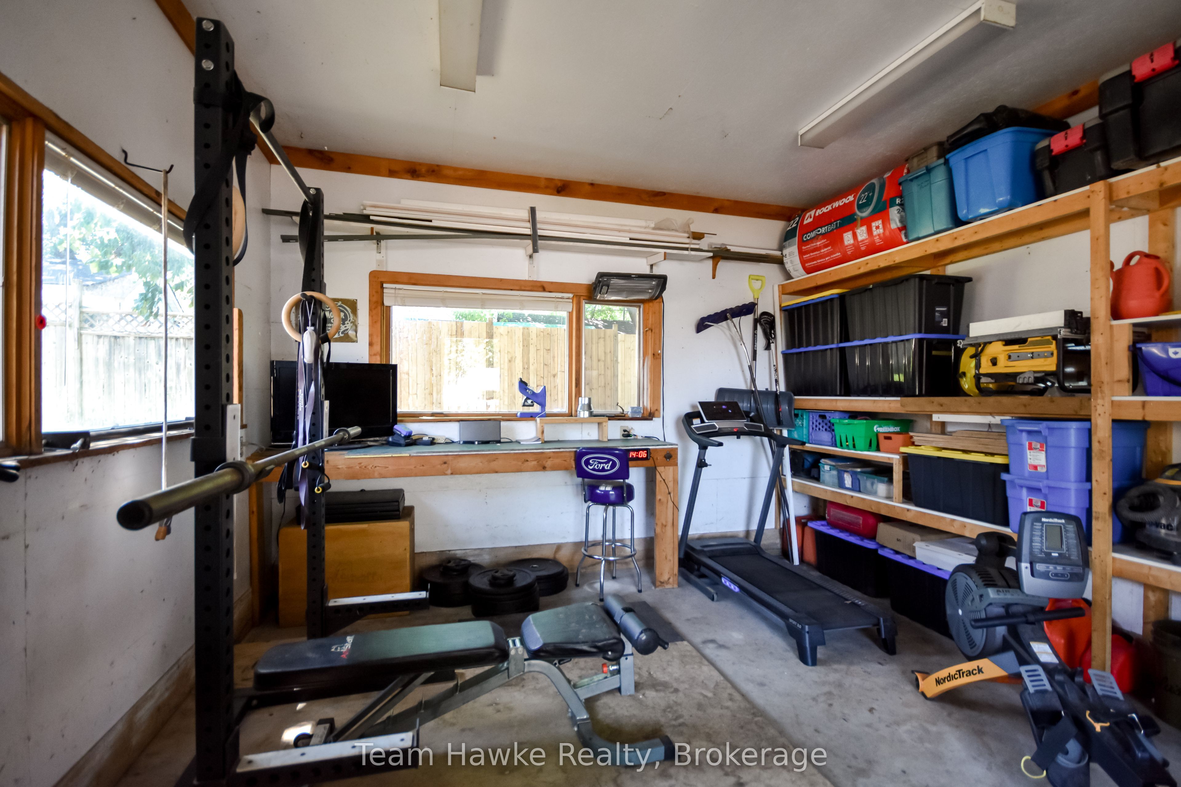346 Yonge Street Property Photo 47