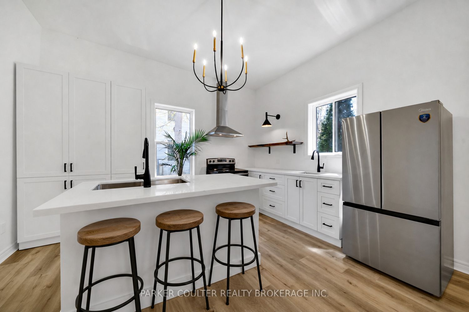 176 Sixth Street Property Photo 4