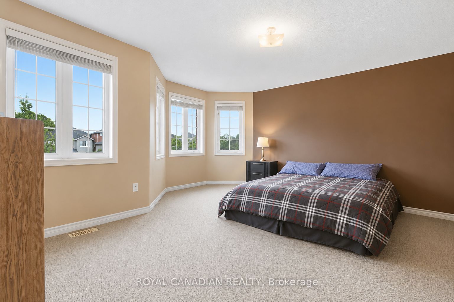 264 Country Lane Property Photo 20