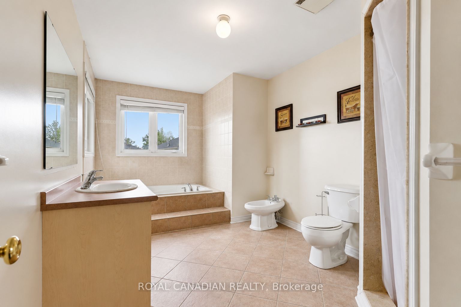 264 Country Lane Property Photo 22