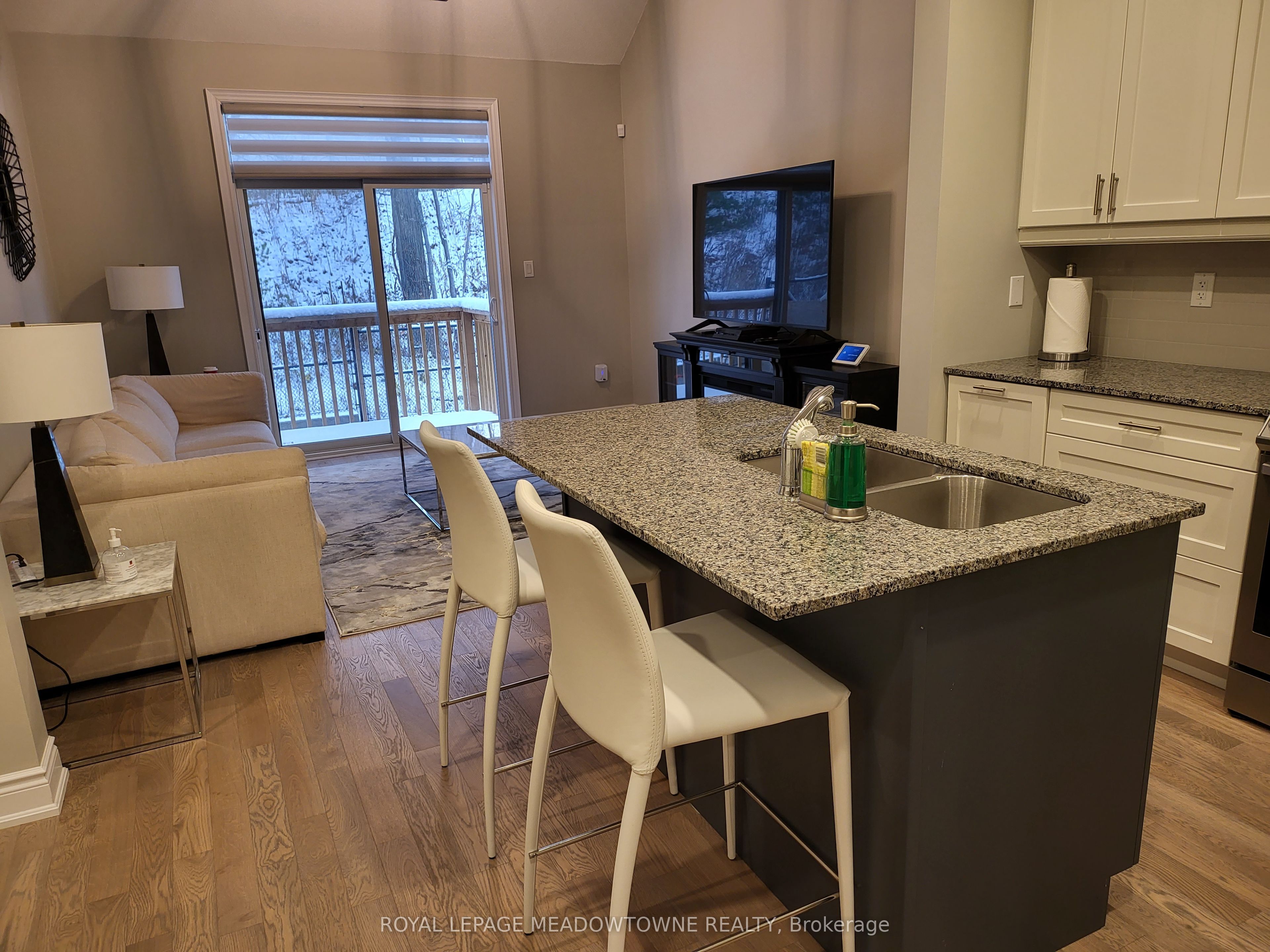 13 Eberhardt Drive Property Photo 7