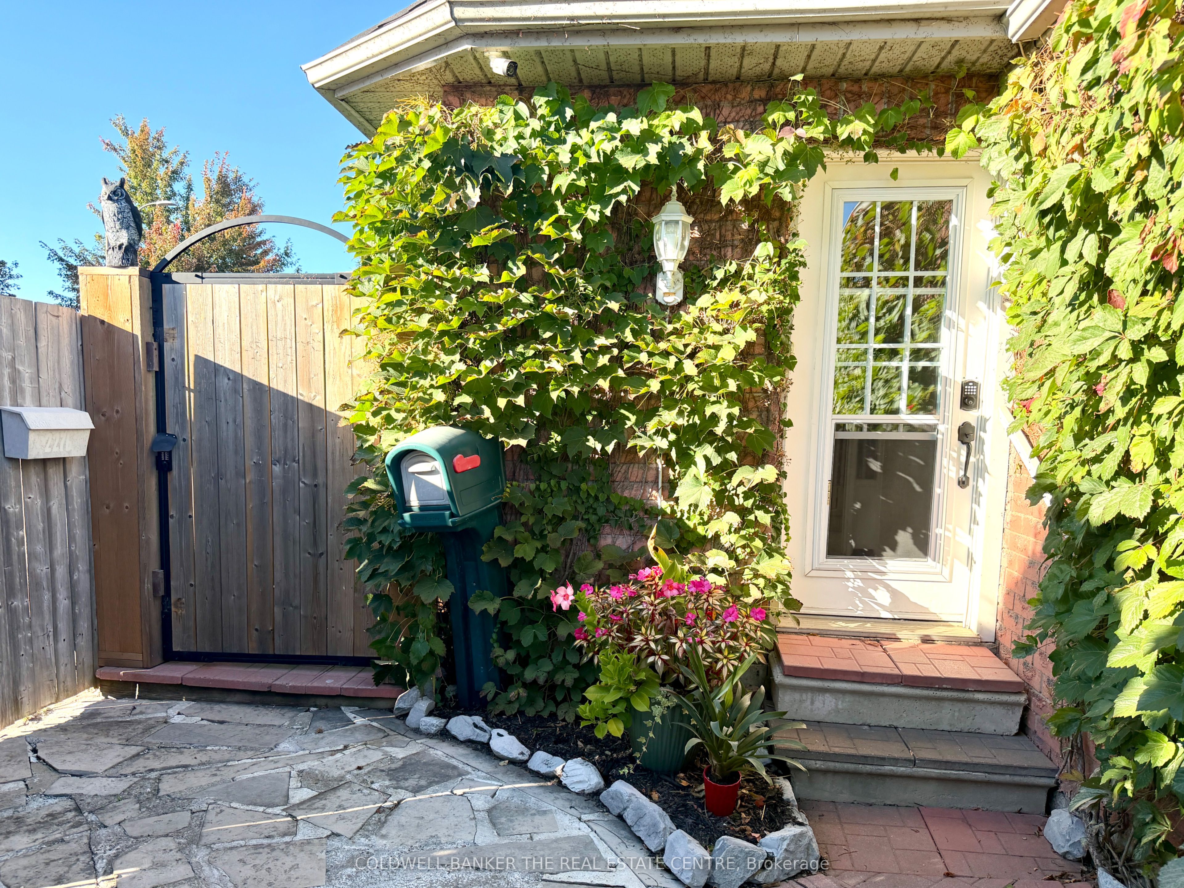 227 Hickling Trail Property Photo 1