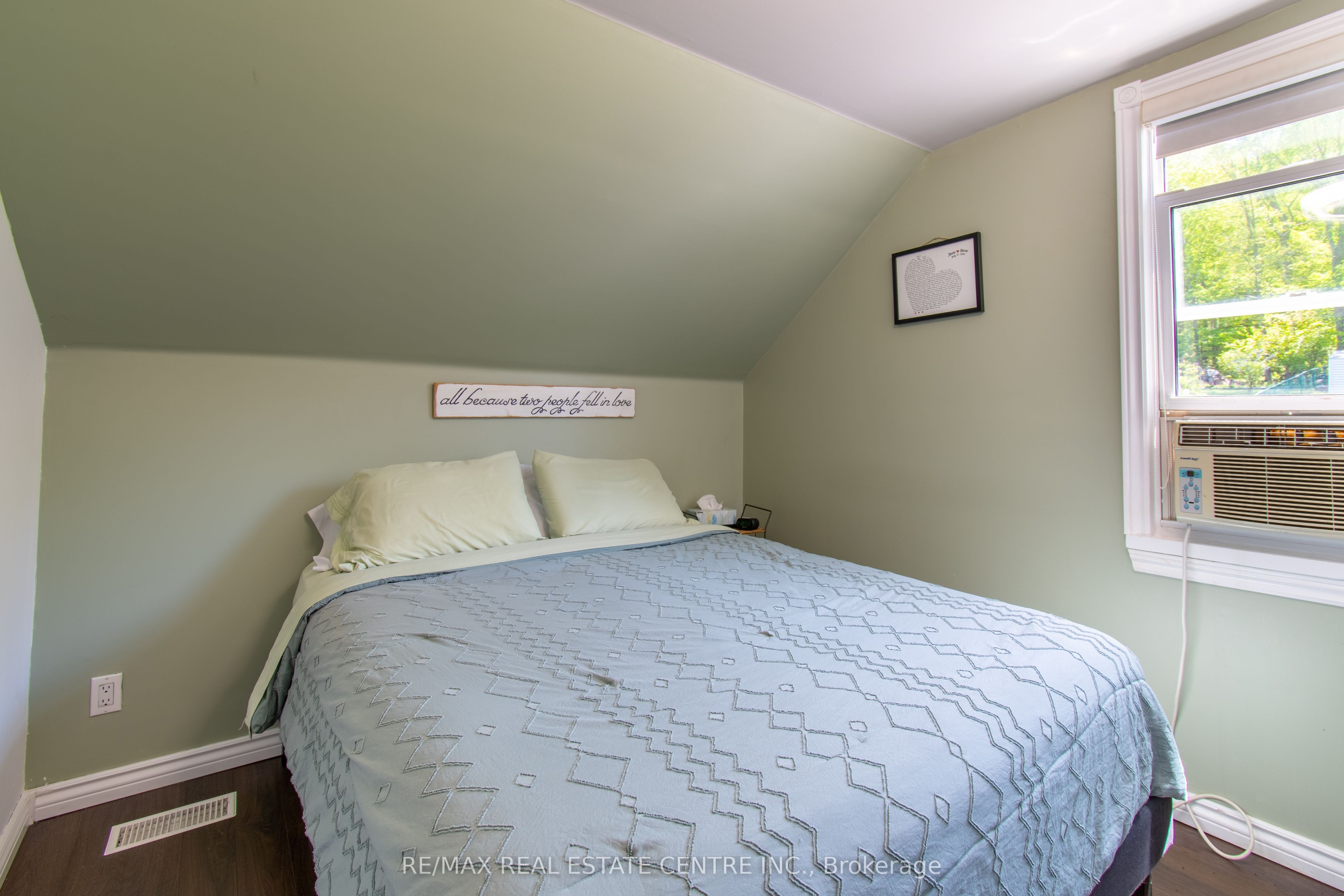 371 William Street Property Photo 18