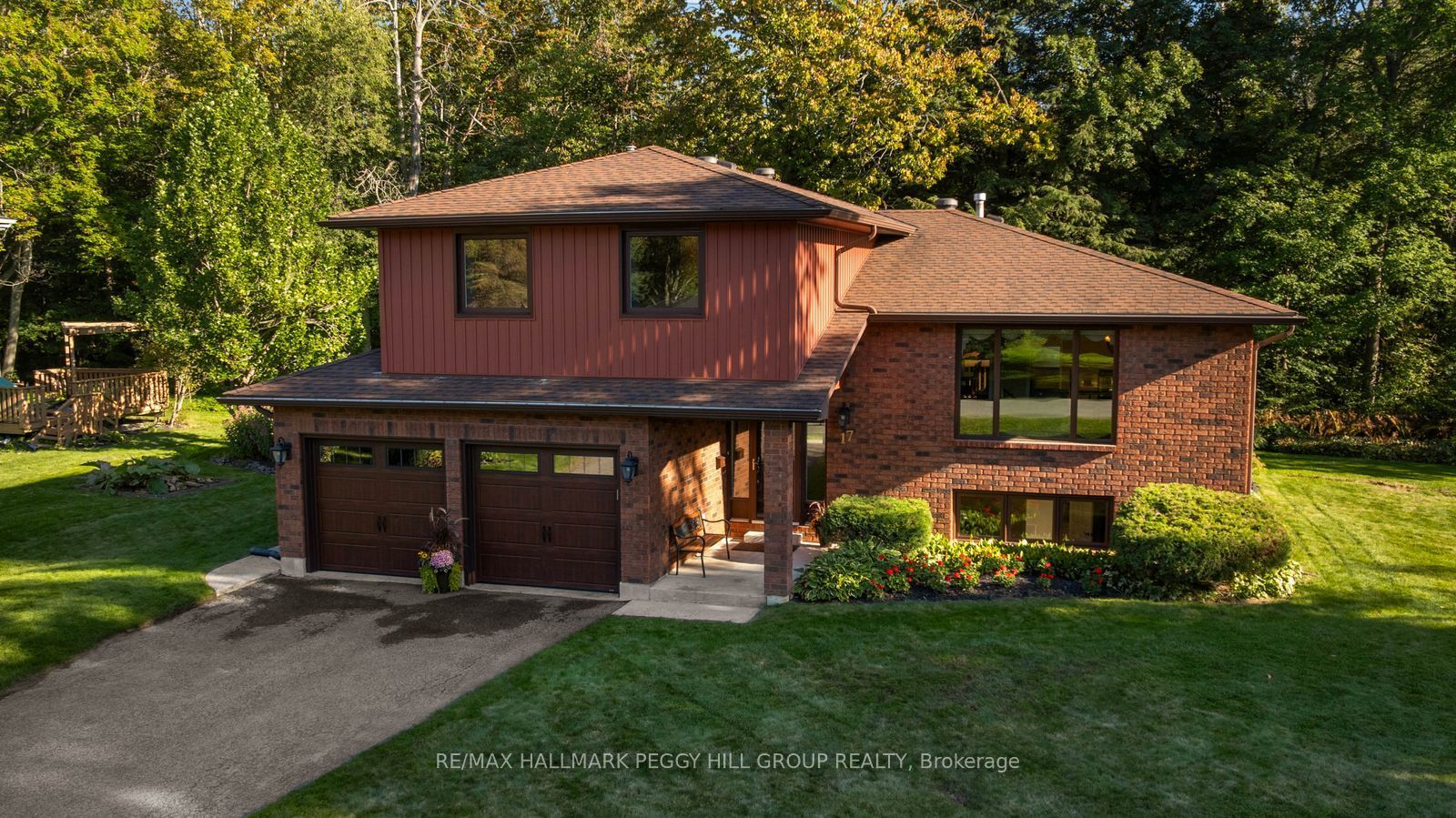 17 Holloway Lane Property Photo 1
